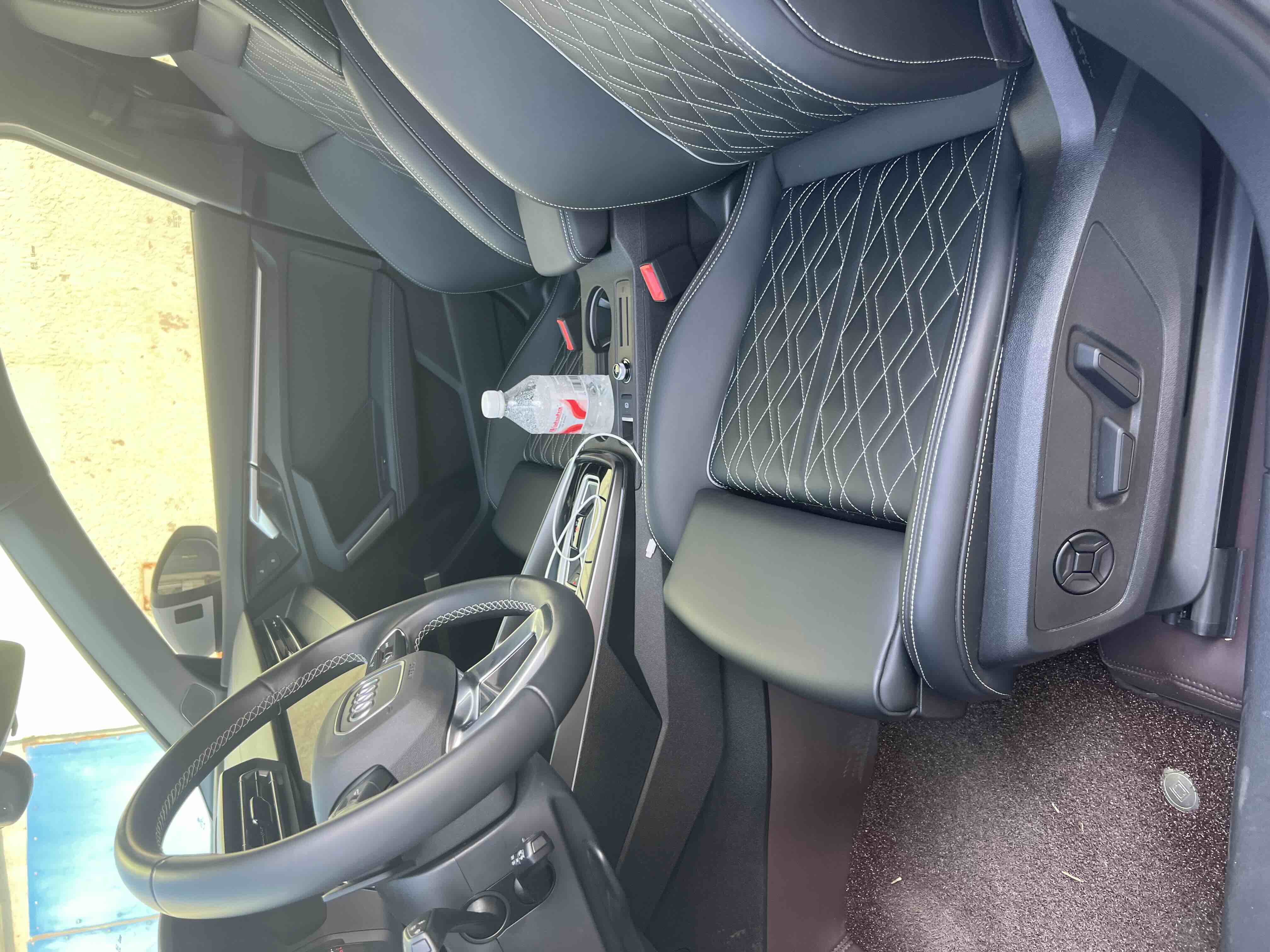 Audi A3 2024 car image #3