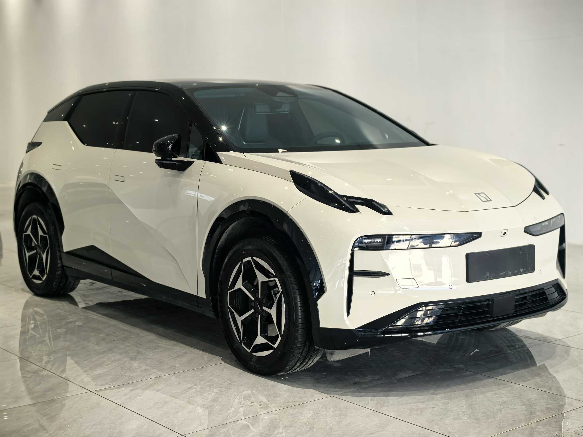 极氪 极氪X 2024 汽车图片 #3