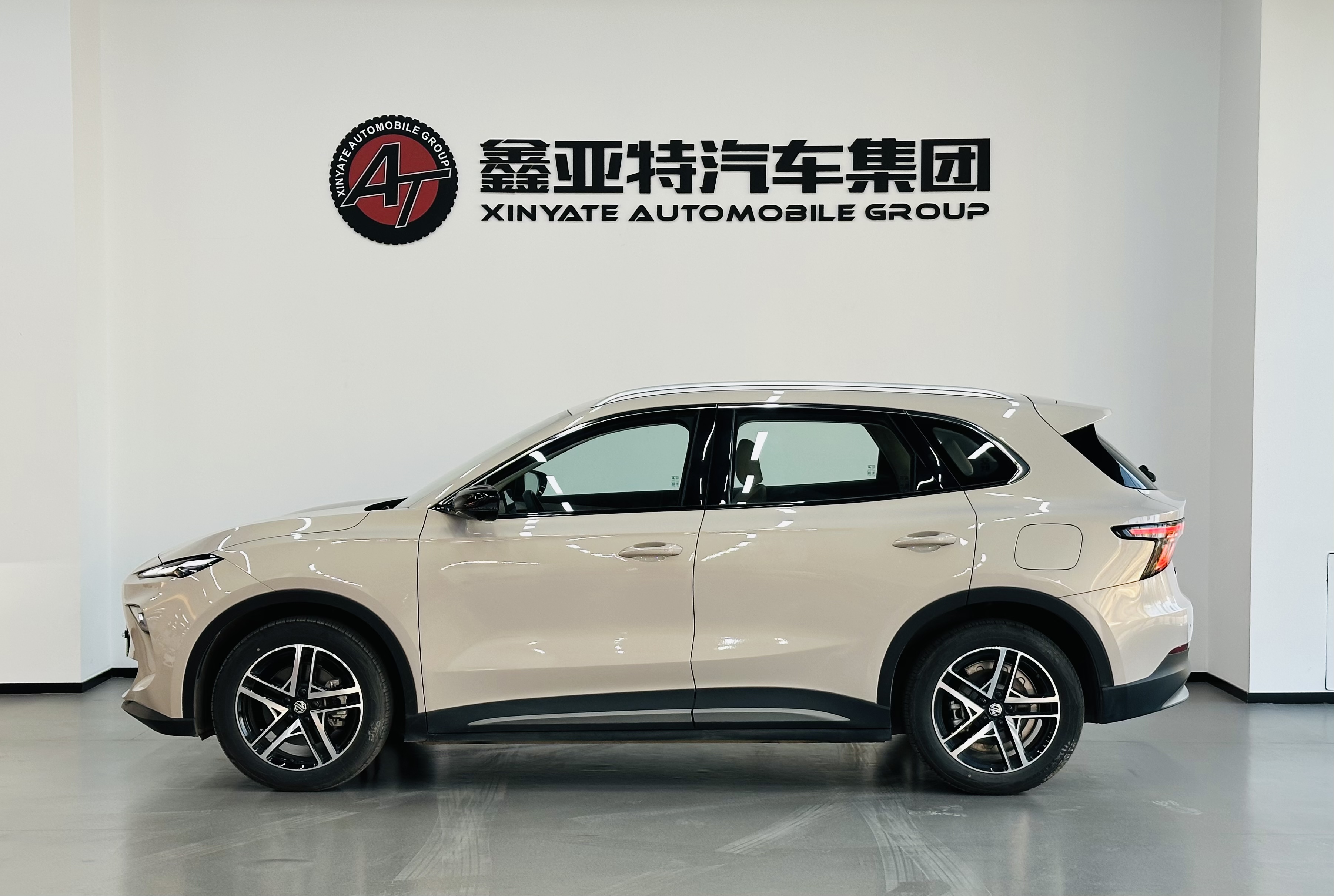 MG ES5 2024 #3 MG ES5 2024 car image #3