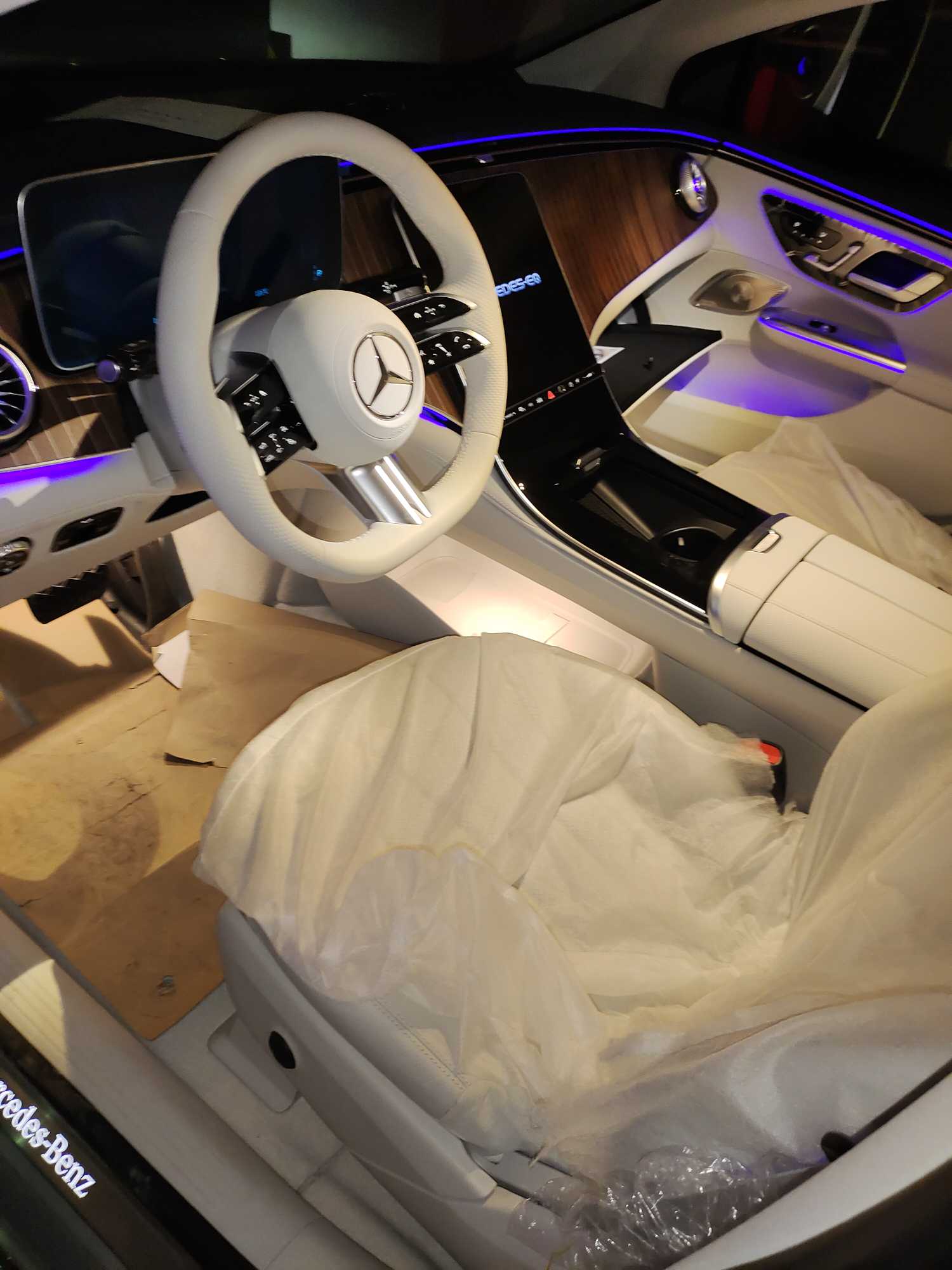 Mercedes-Benz EQE Class 2025 car image #3