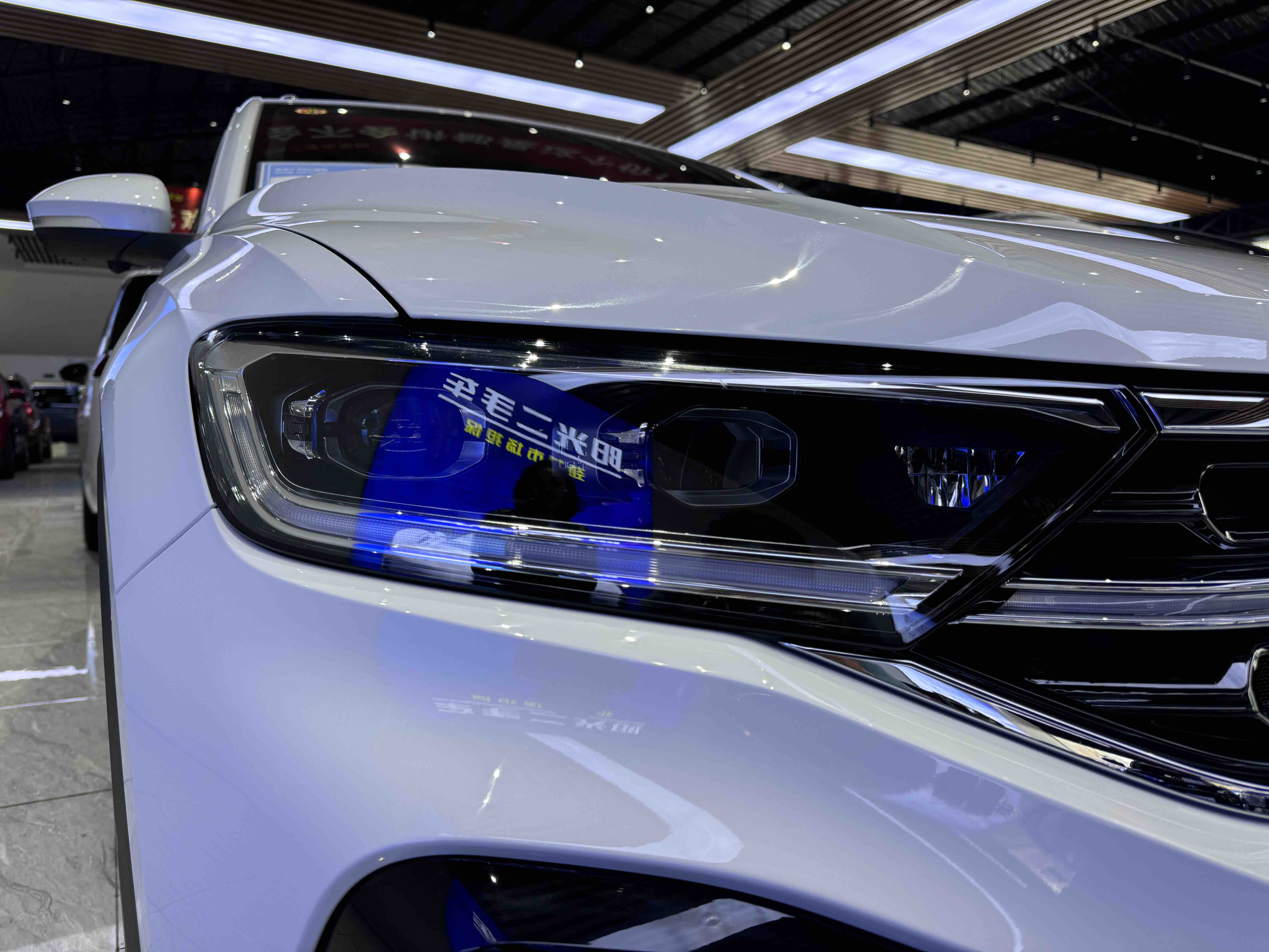 T-Roc 2025 car image #3