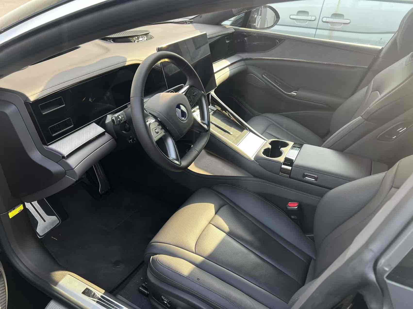 Denza Z9 2024 immagine di auto #3