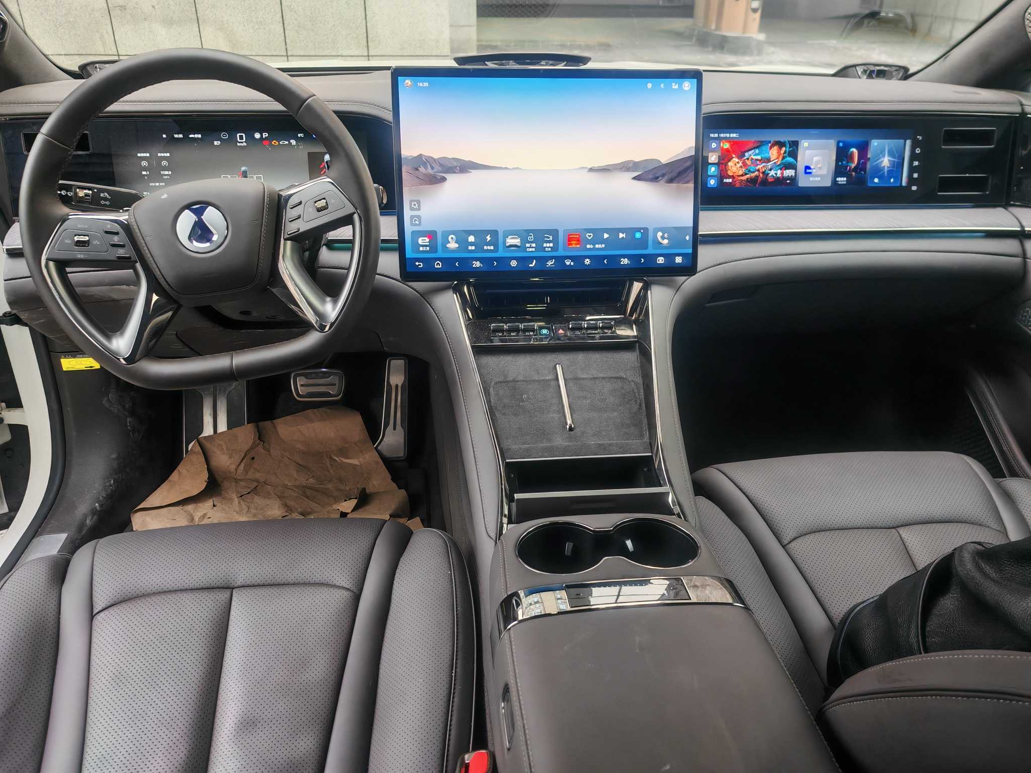 Denza Z9 2024 immagine di auto #3