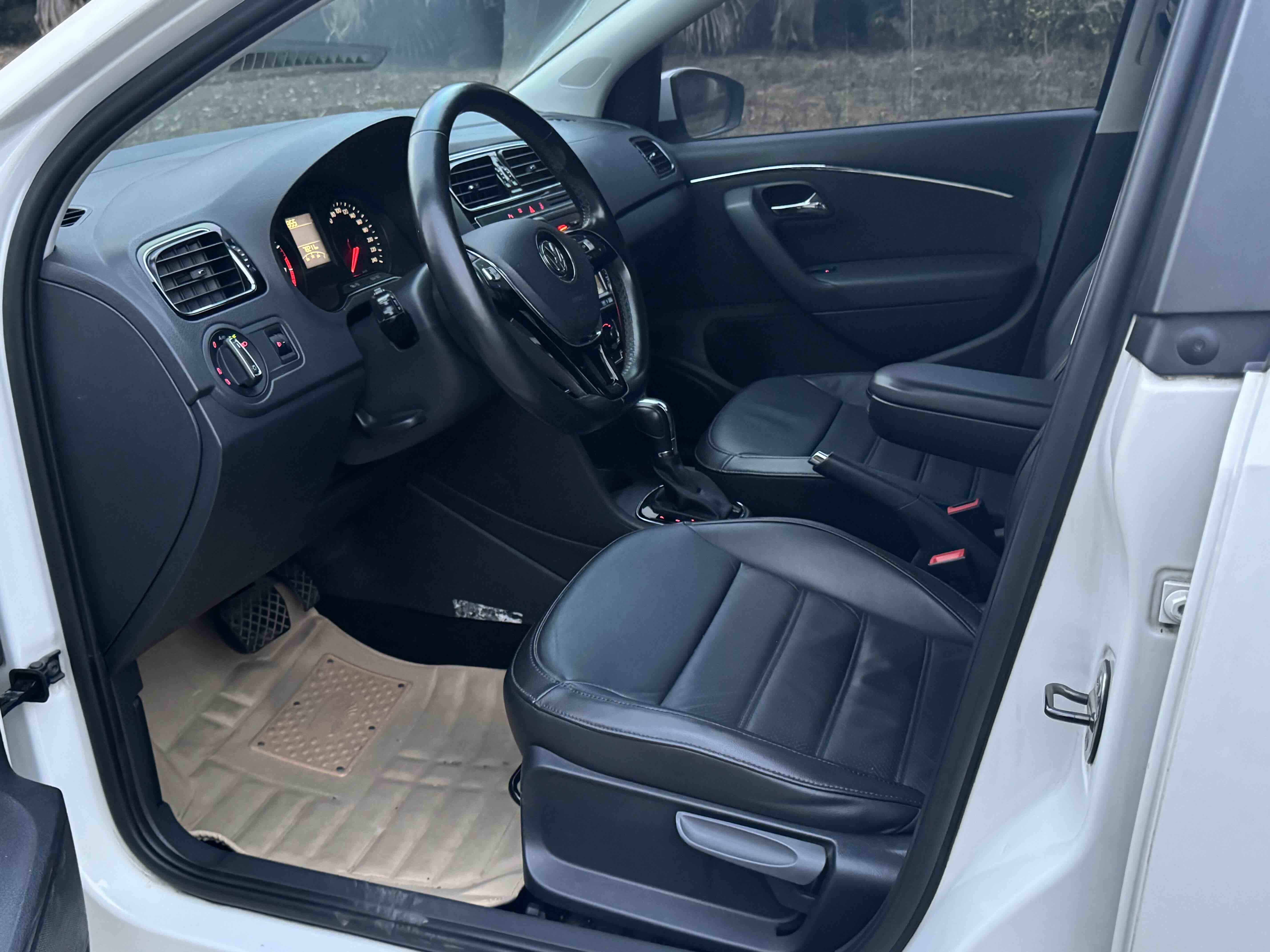 Polo 2015 #3 Polo 2015 car image #3