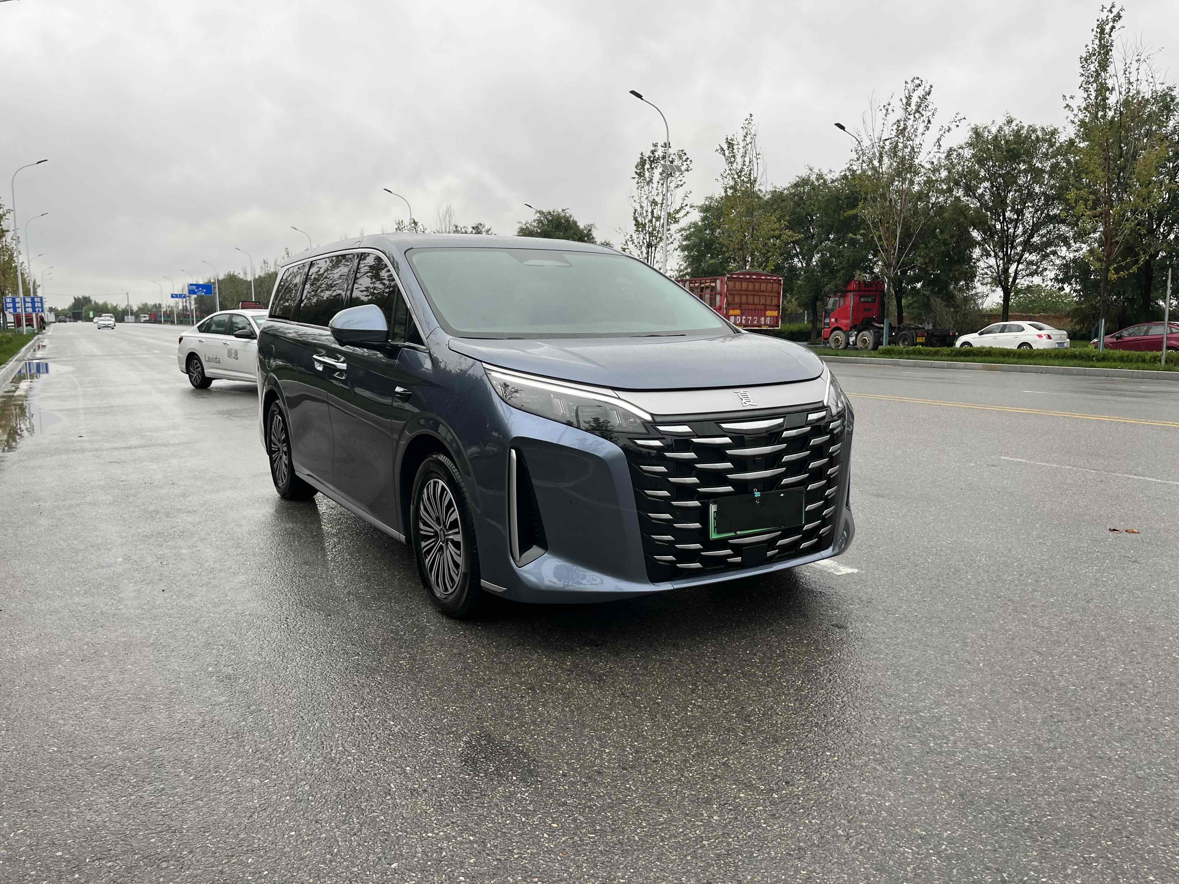 BYD Xia 2025 imagen de coche #3