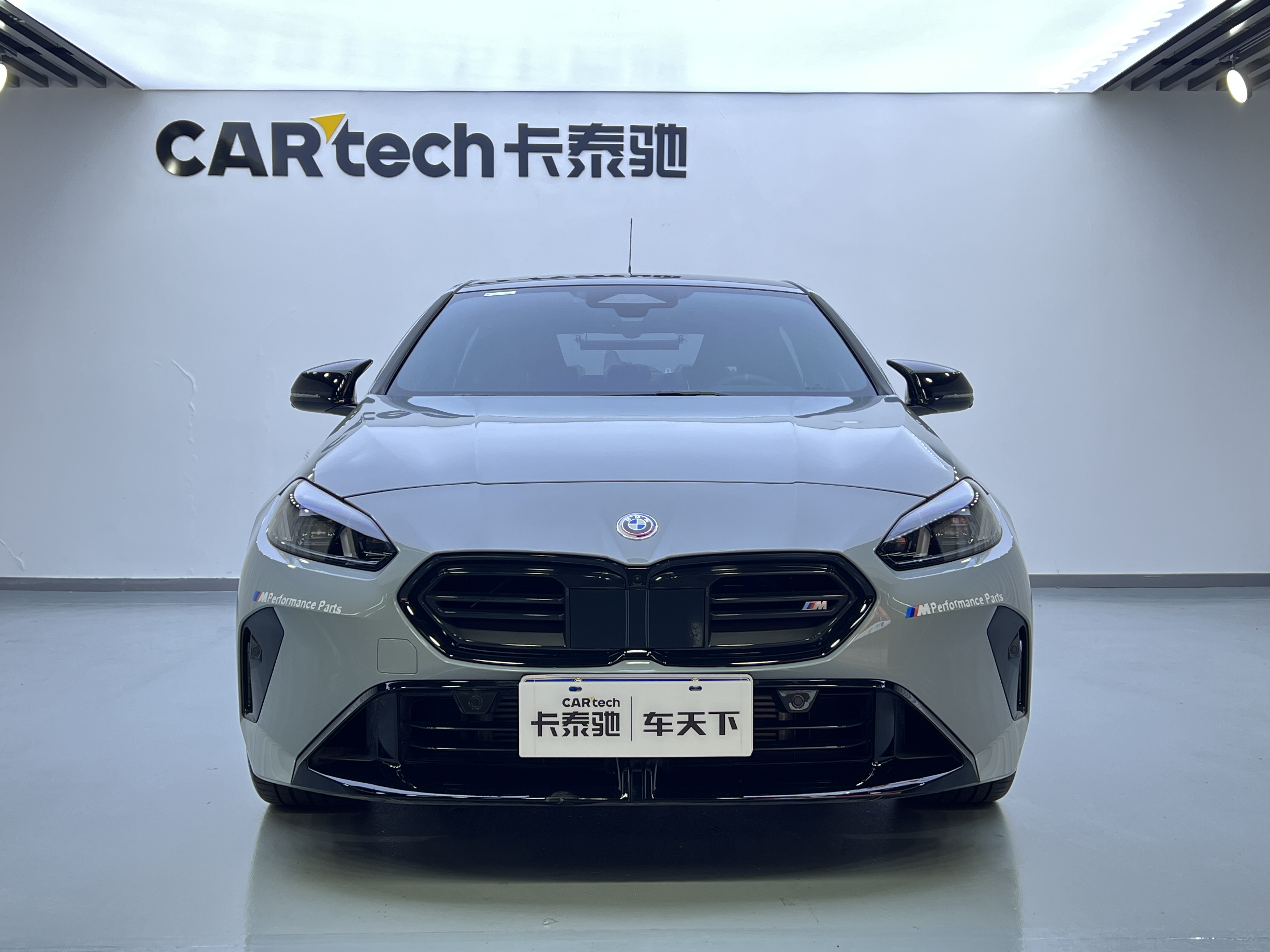 BMW M235L 2025 #3 BMW M235L 2025 car image #3