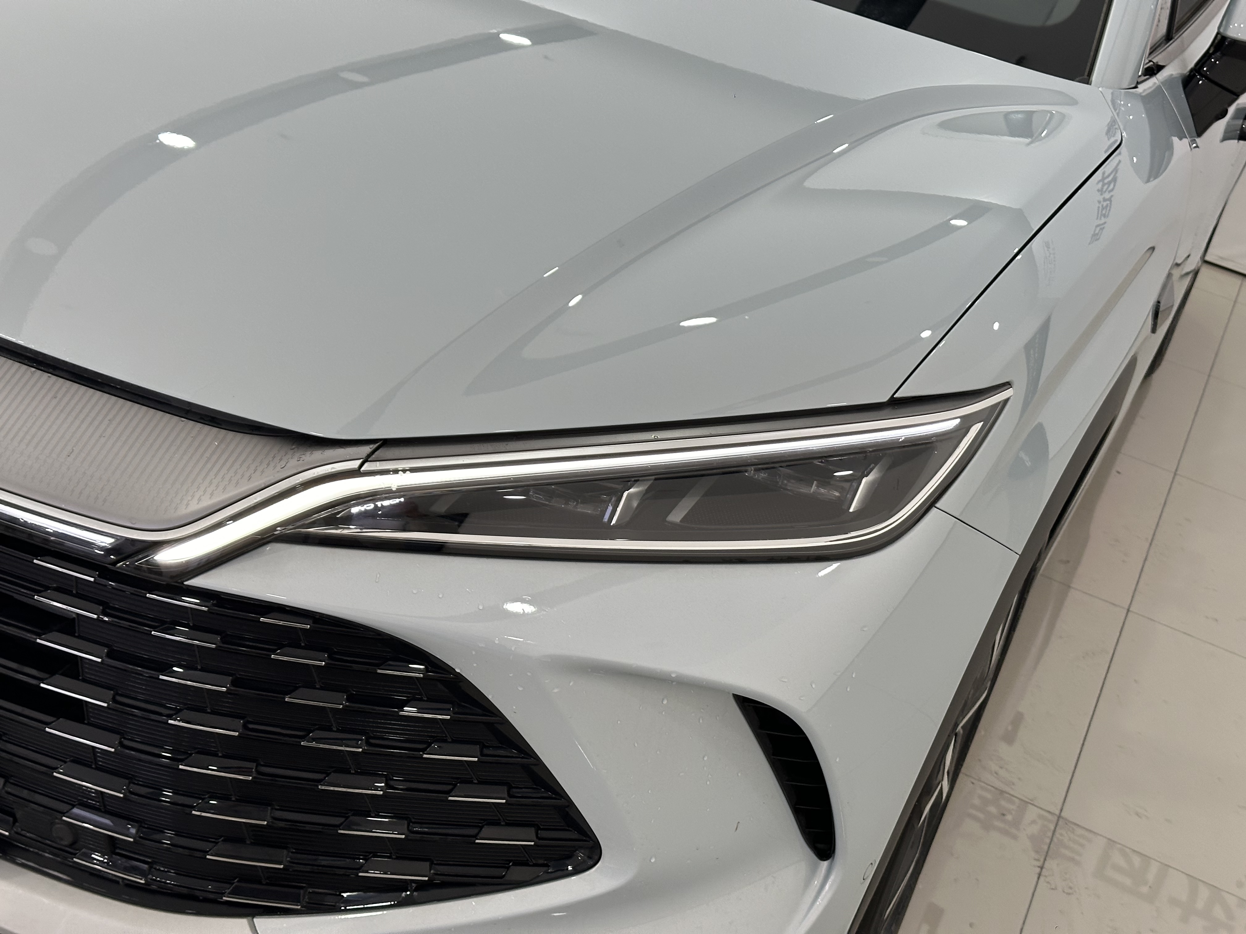 BYD SongL DM-i 2025 #3 BYD SongL DM-i 2025 car image #3