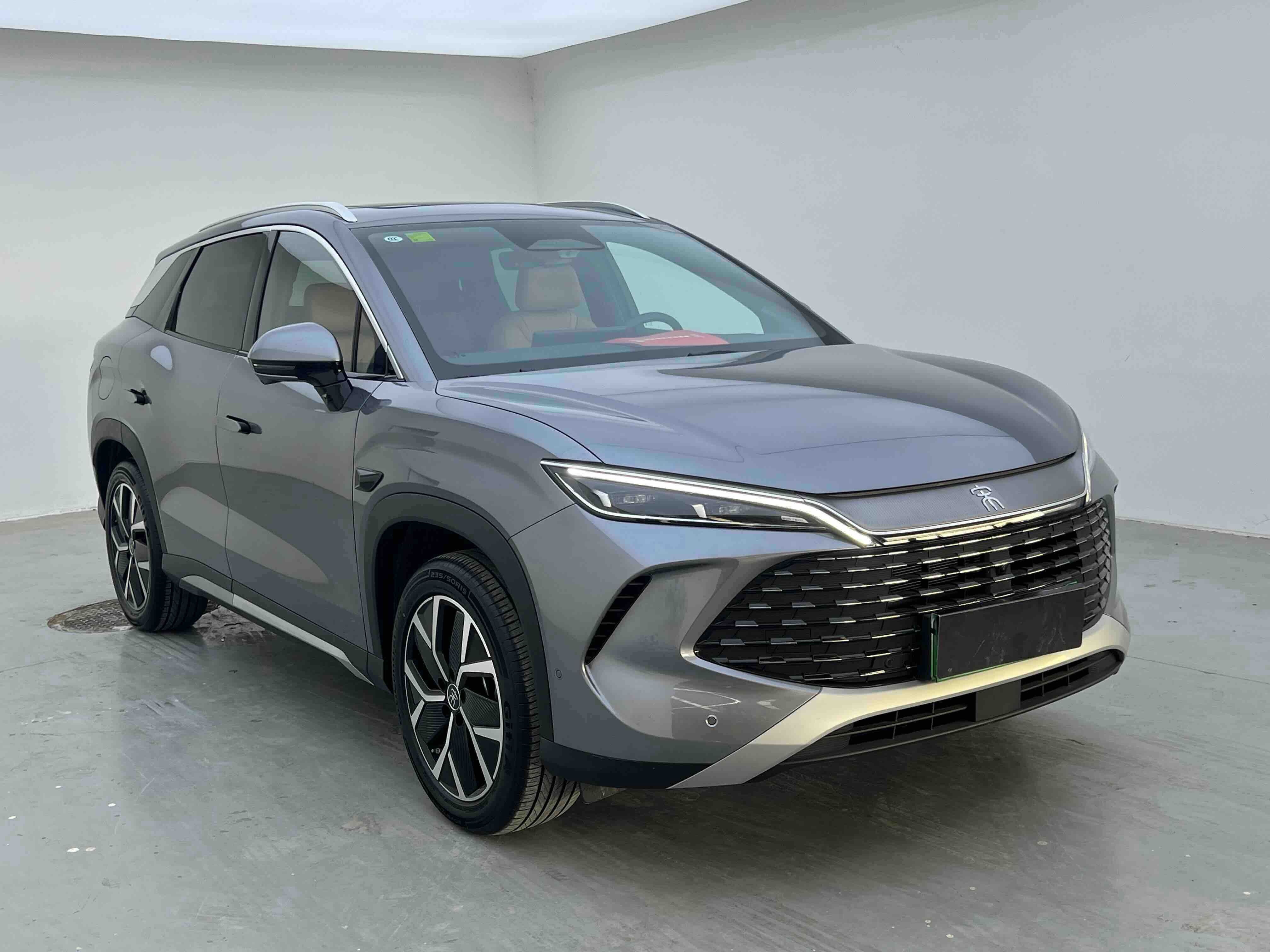 BYD SongL DM-i 2025 car image #3