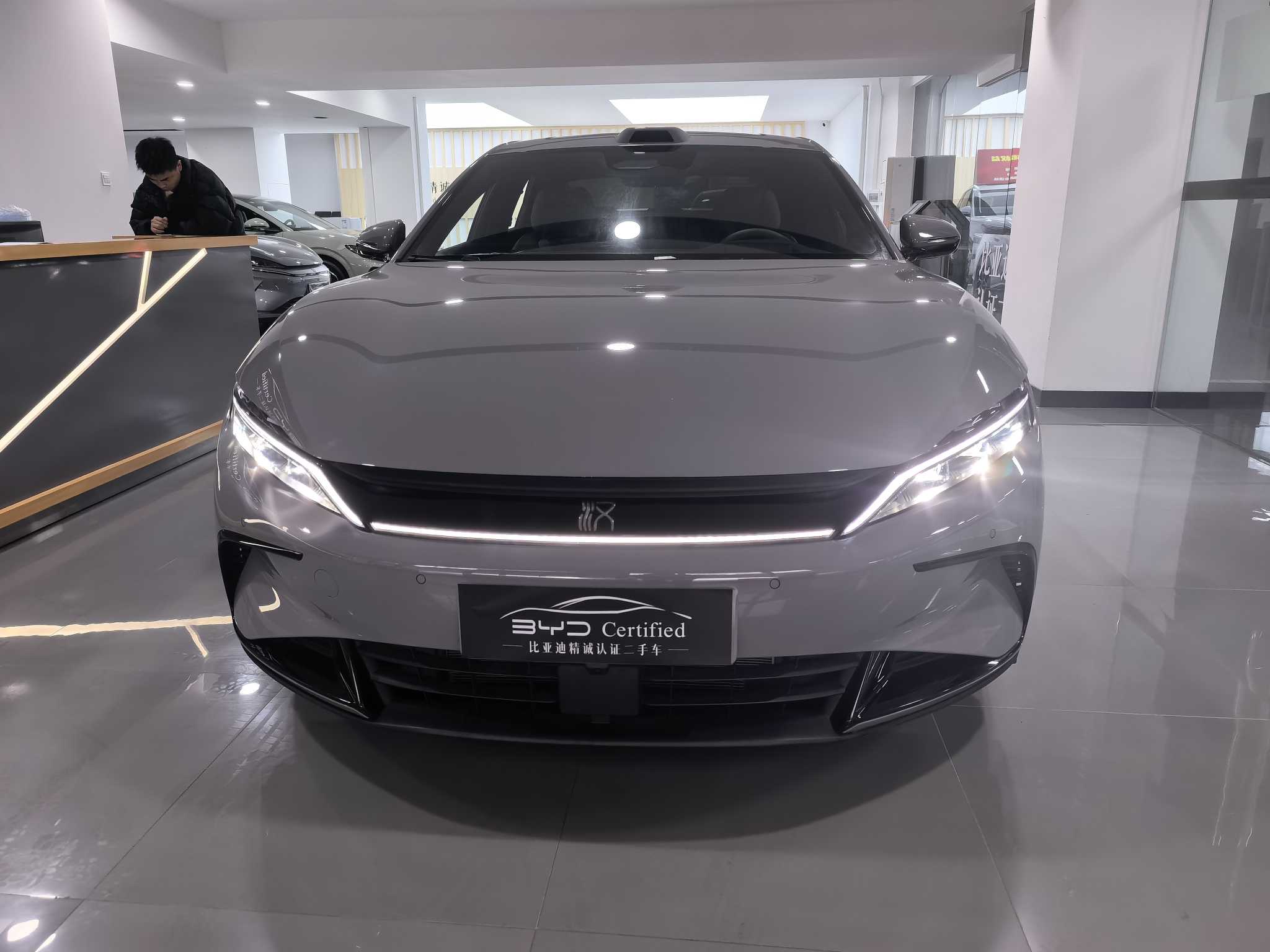 BYD Han 2025 car image #3