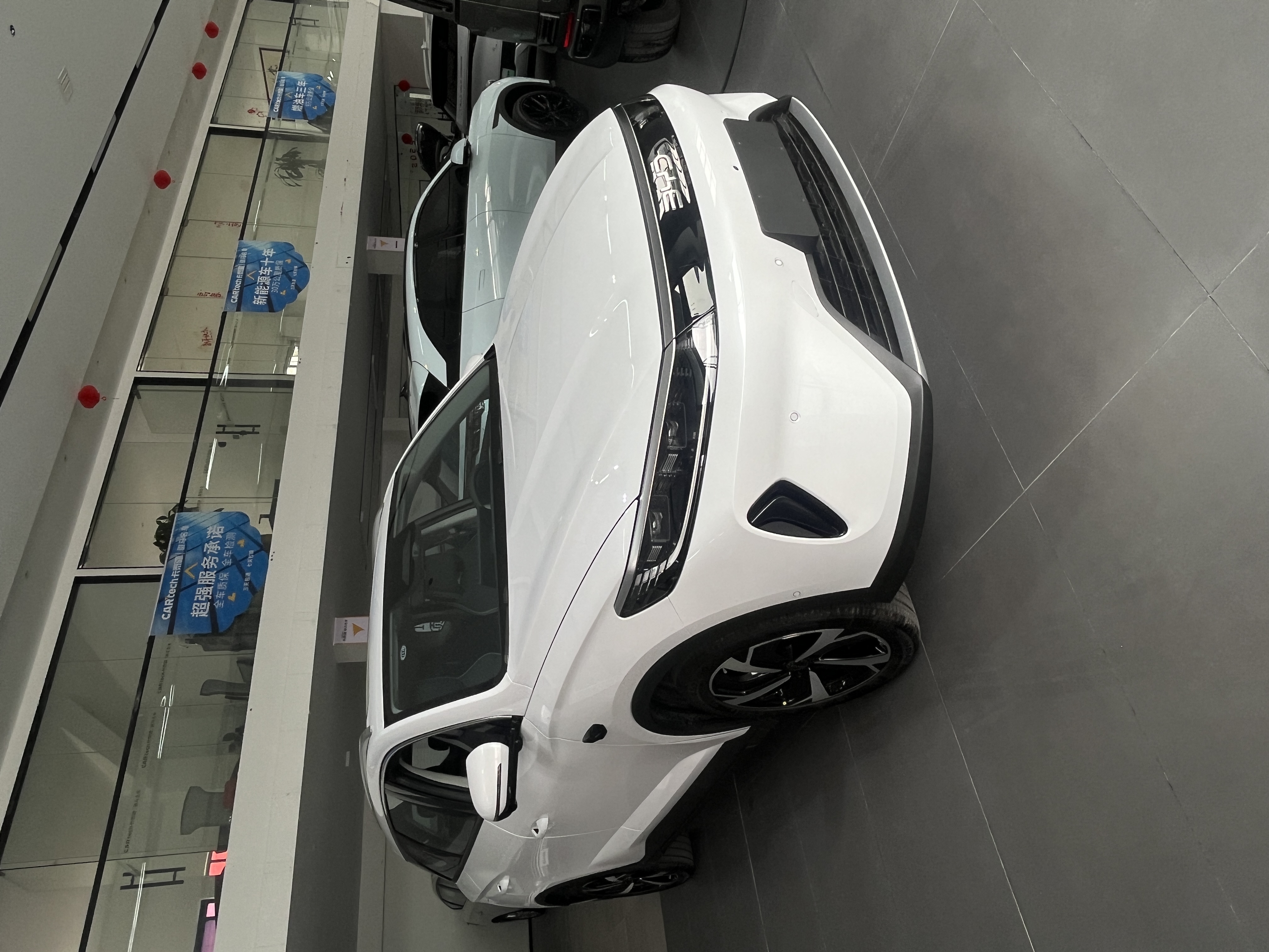 BYD Sea Lion 05 DM-i 2025 car image #3