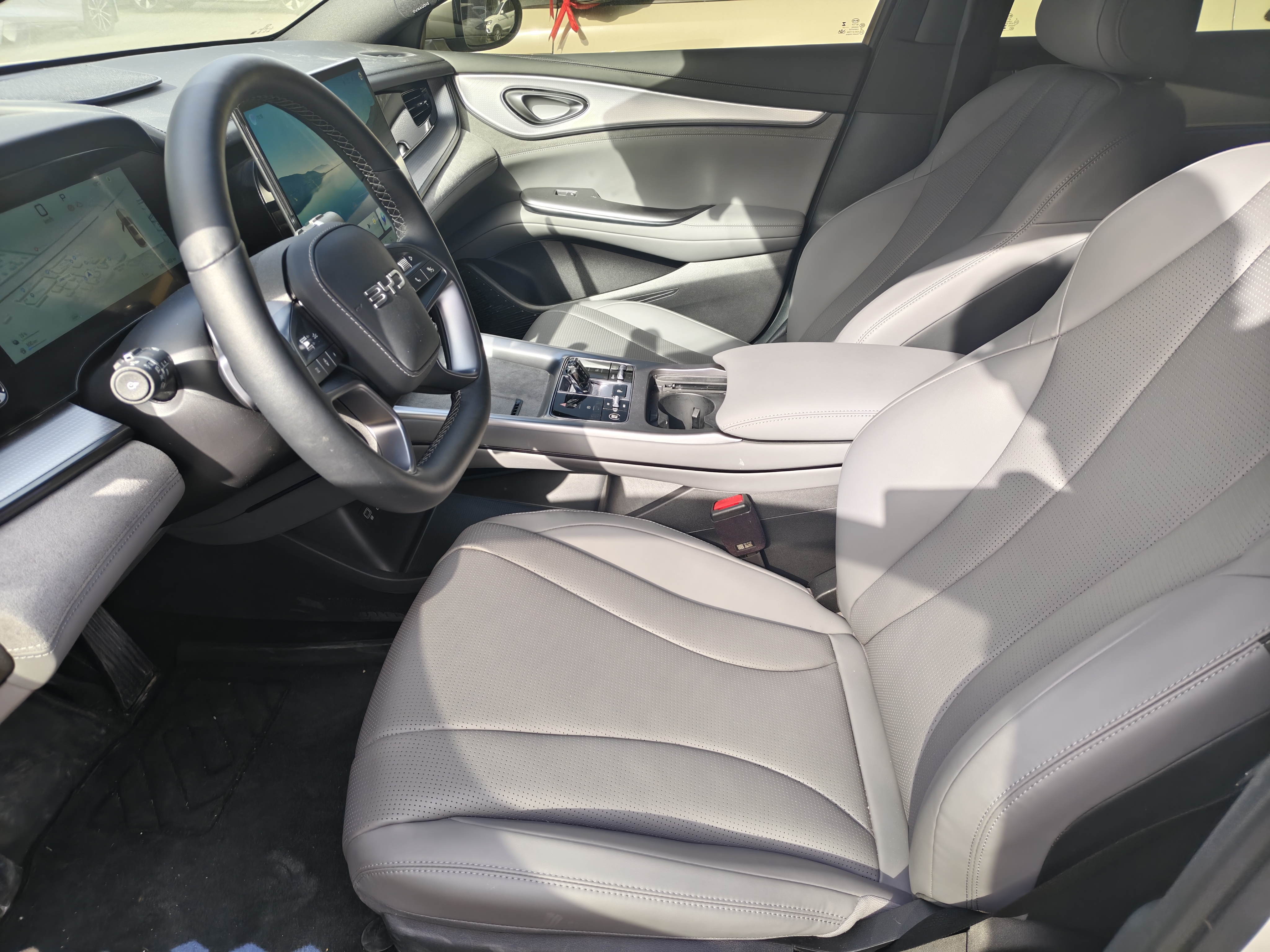 BYD Seal 07 DM-i 2025 #3 BYD Seal 07 DM-i 2025 car image #3