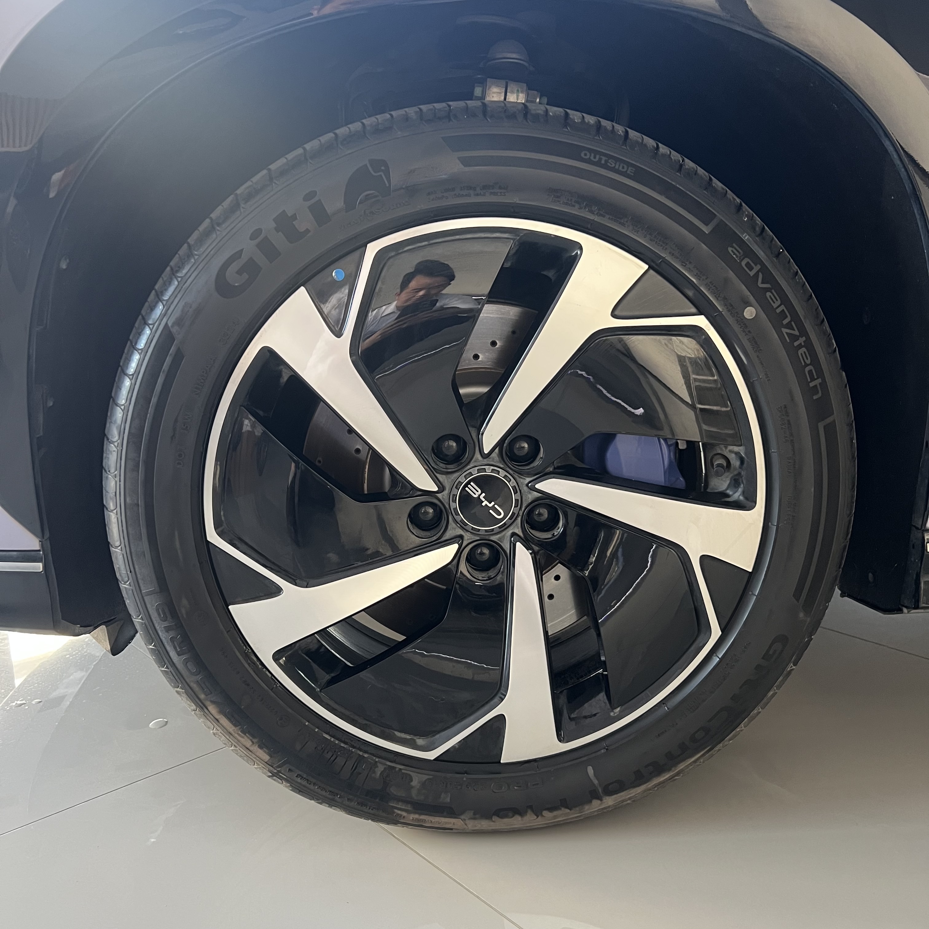 BYD Sea Lion 07 EV 2025 car image #3