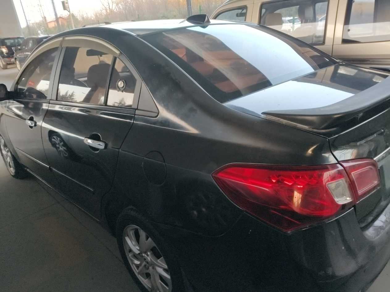 Changan Alsvin V5 2013 #3 Changan Alsvin V5 2013 car image #3