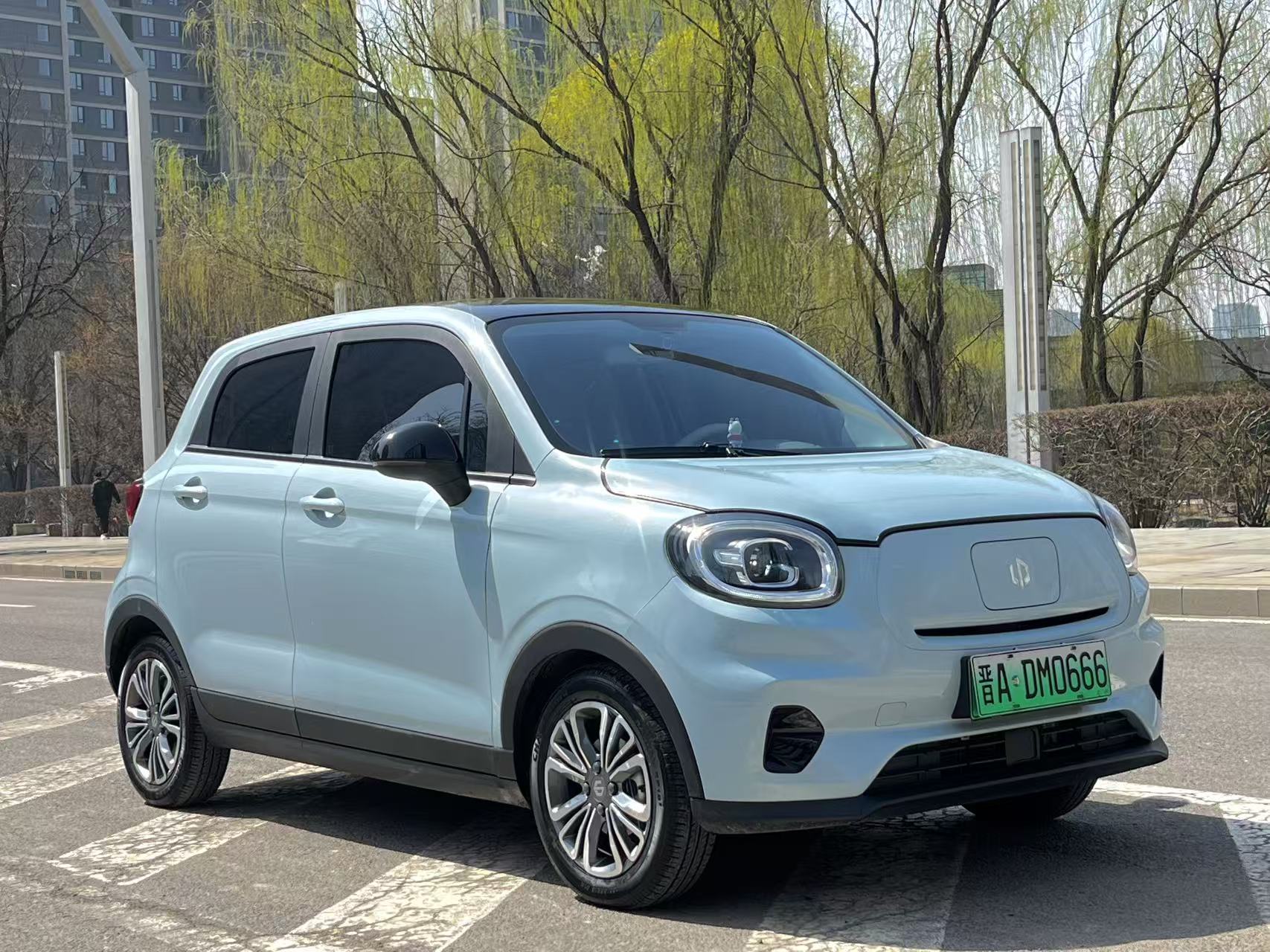 零跑汽车 零跑T03 2024 汽车图片 #3