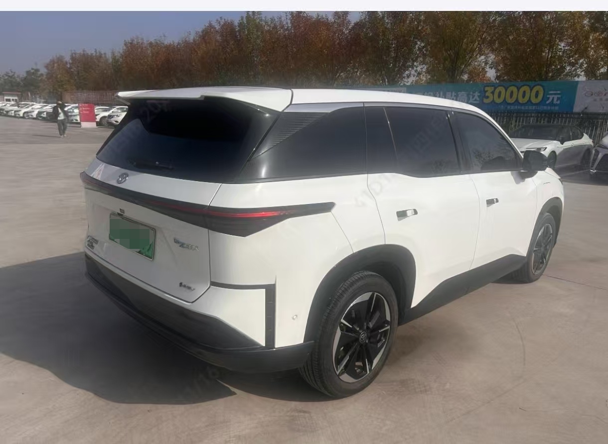 丰田 铂智3X 2025 #3 丰田 铂智3X 2025 汽车图片 #3