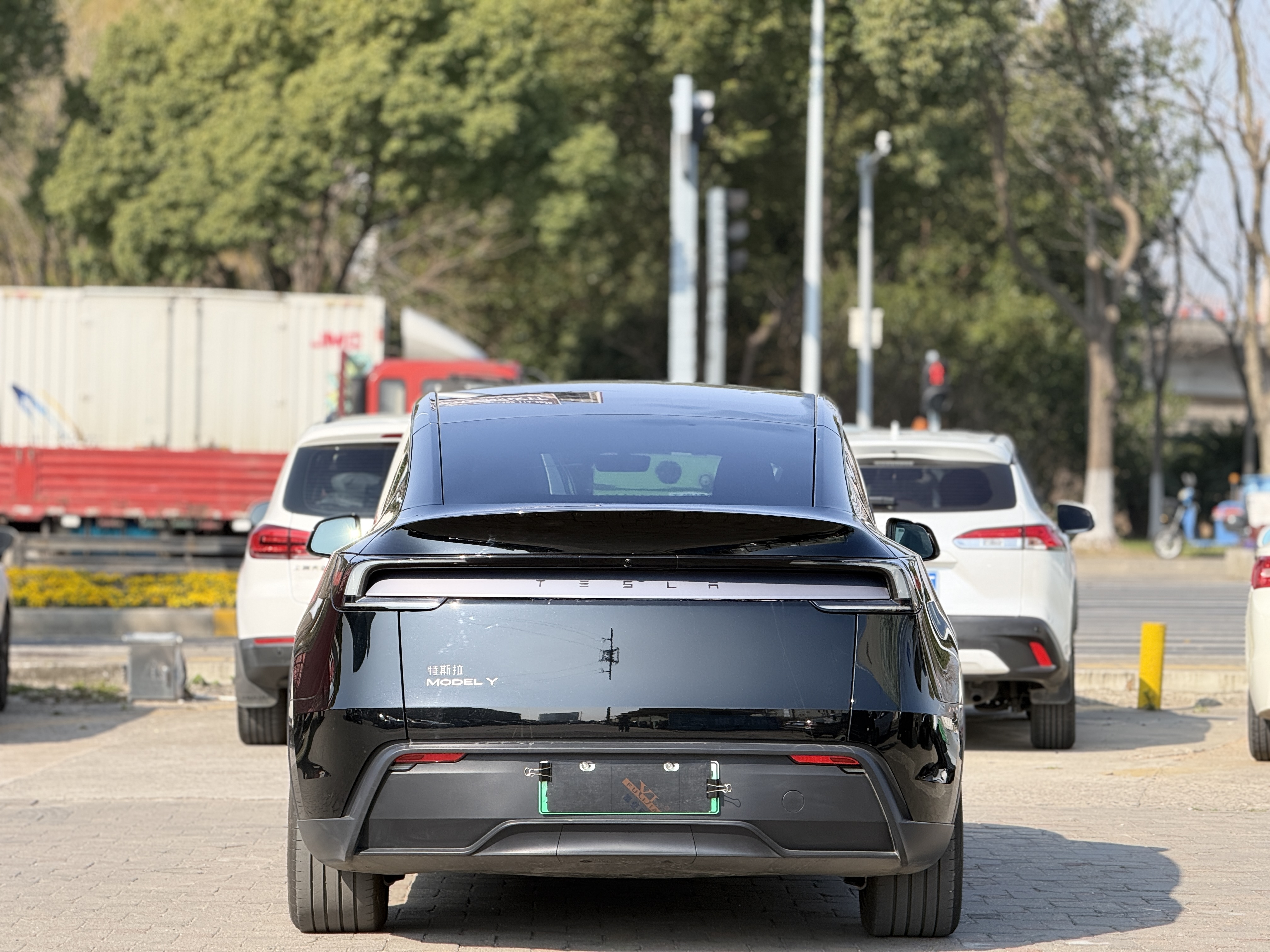 特斯拉 Model Y 2025 汽车图片 #3