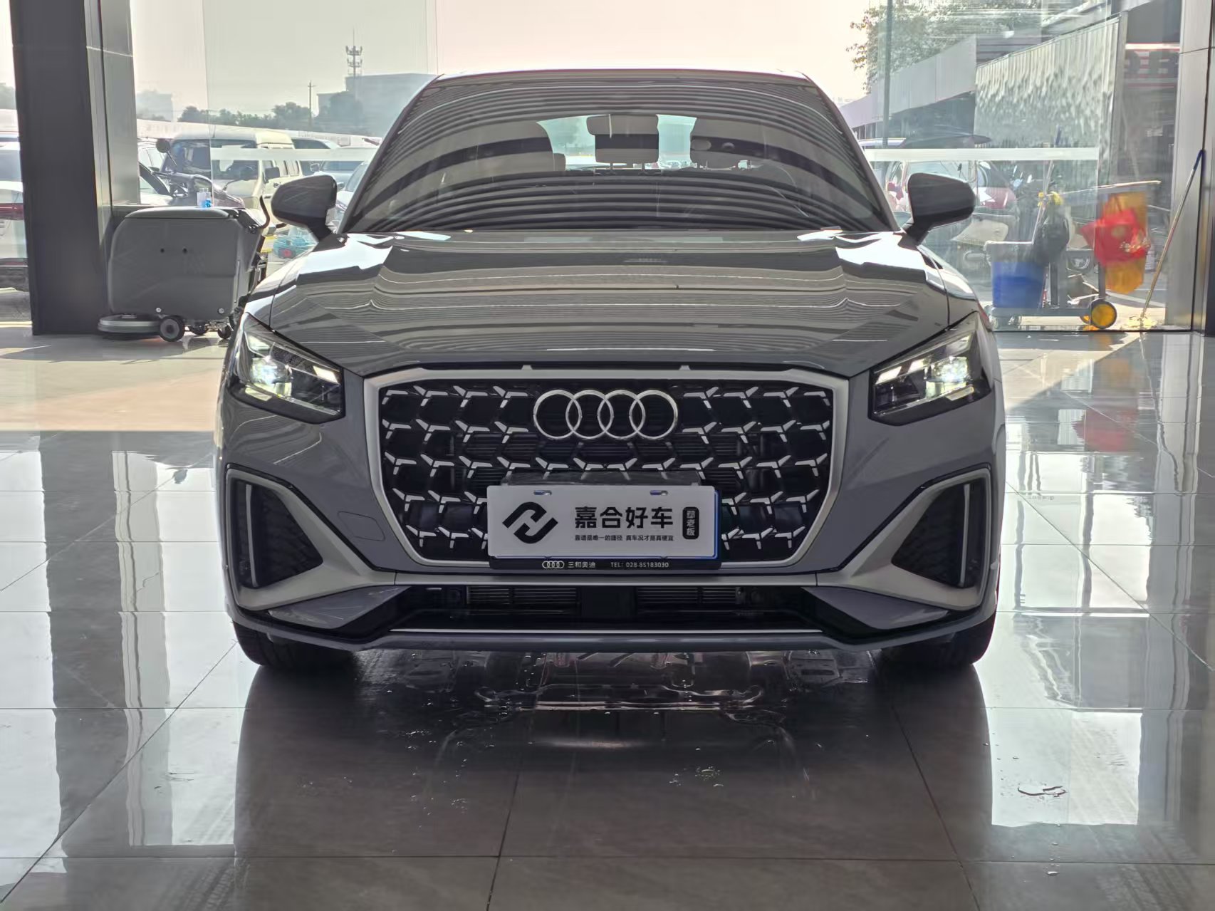 Audi Q2L 2025 car image #3