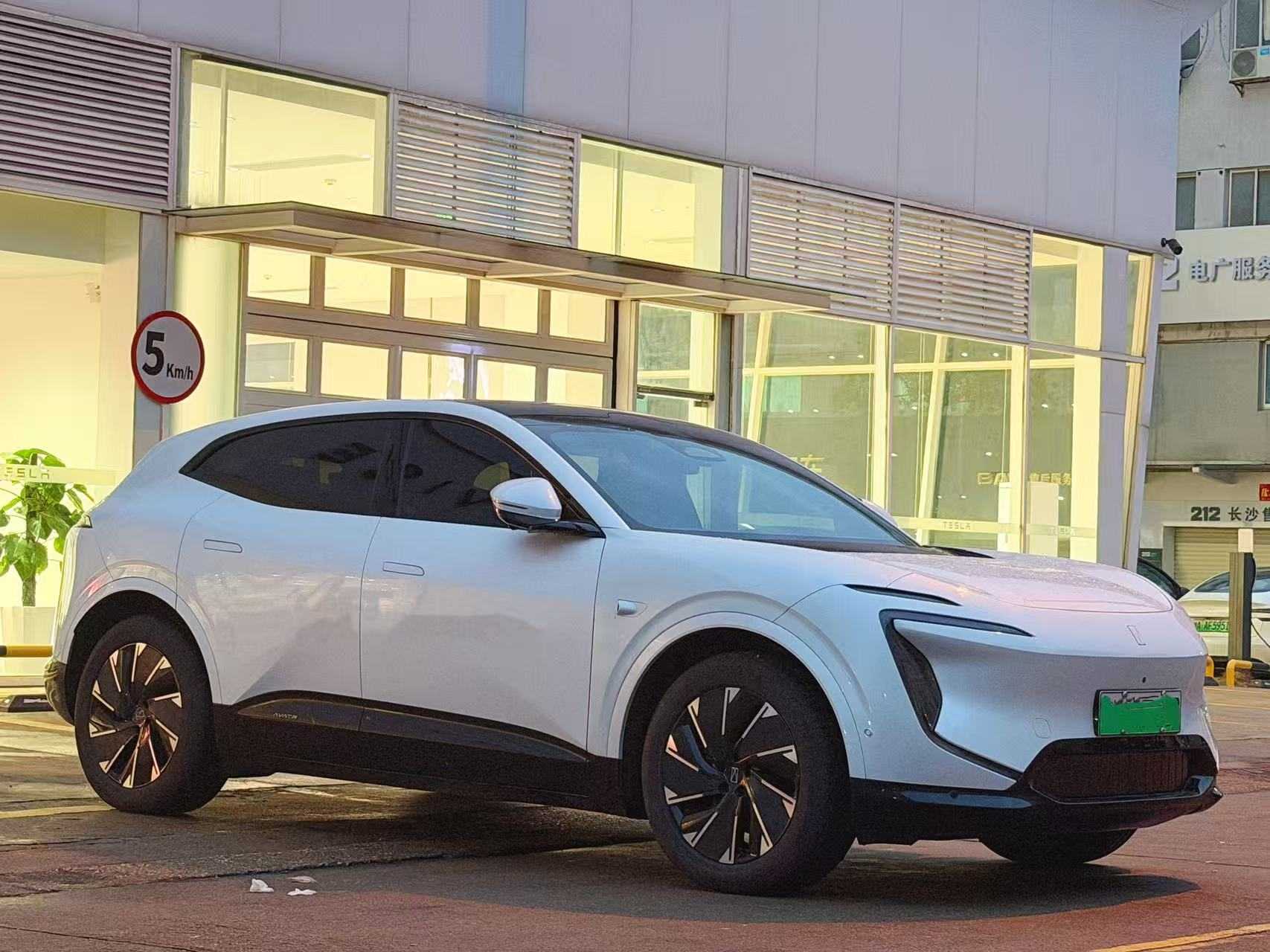 Avatr 07 2025 car image #3