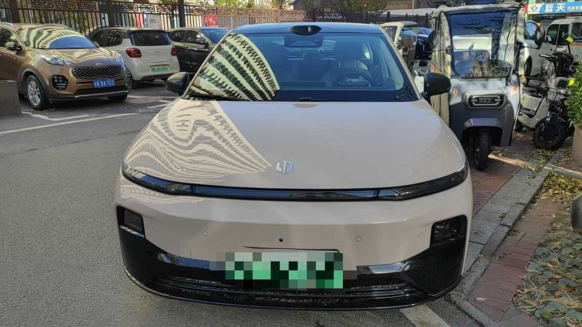 零跑汽车 零跑B10 2025 汽车图片 #3