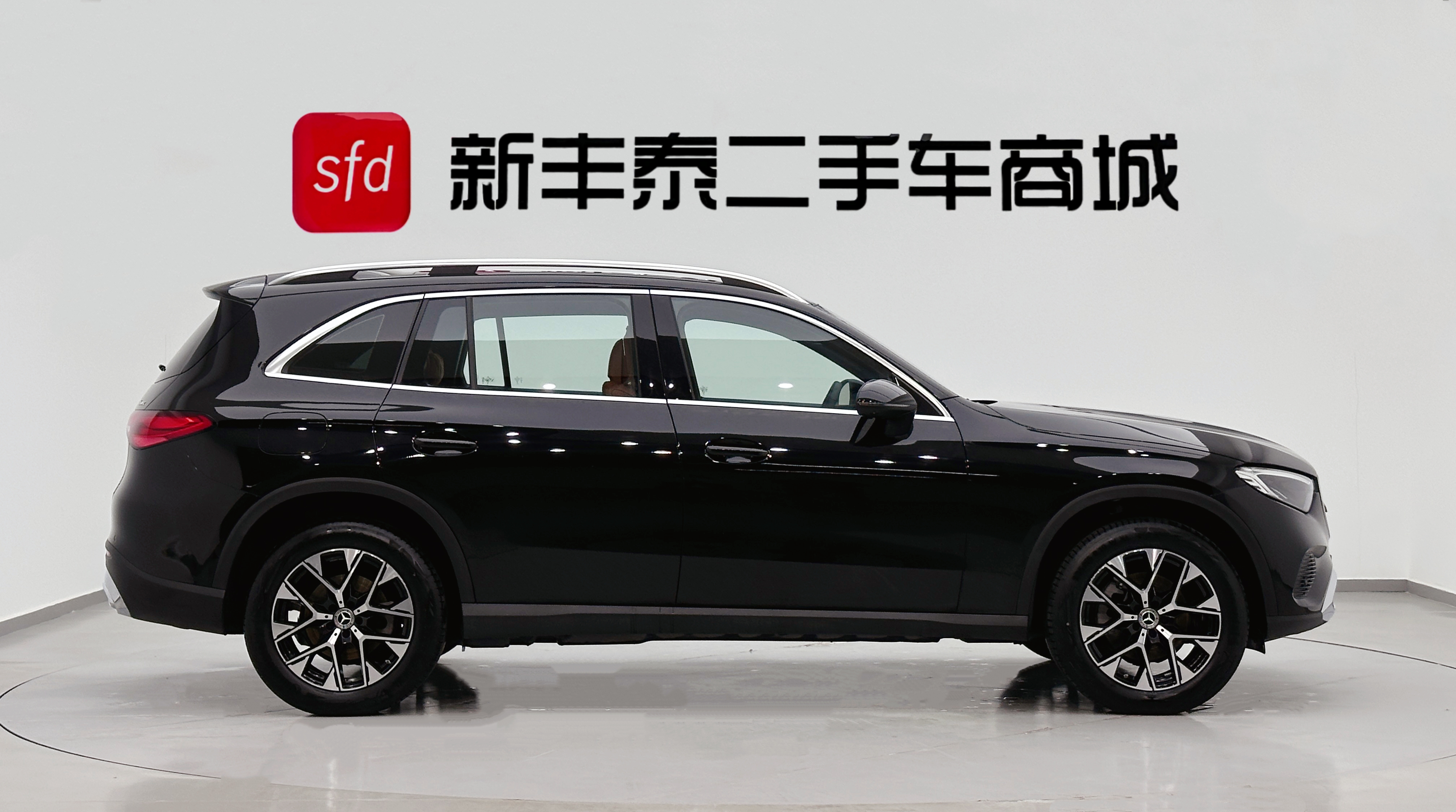 Mercedes-Benz GLC Class 2025 immagine di auto #3