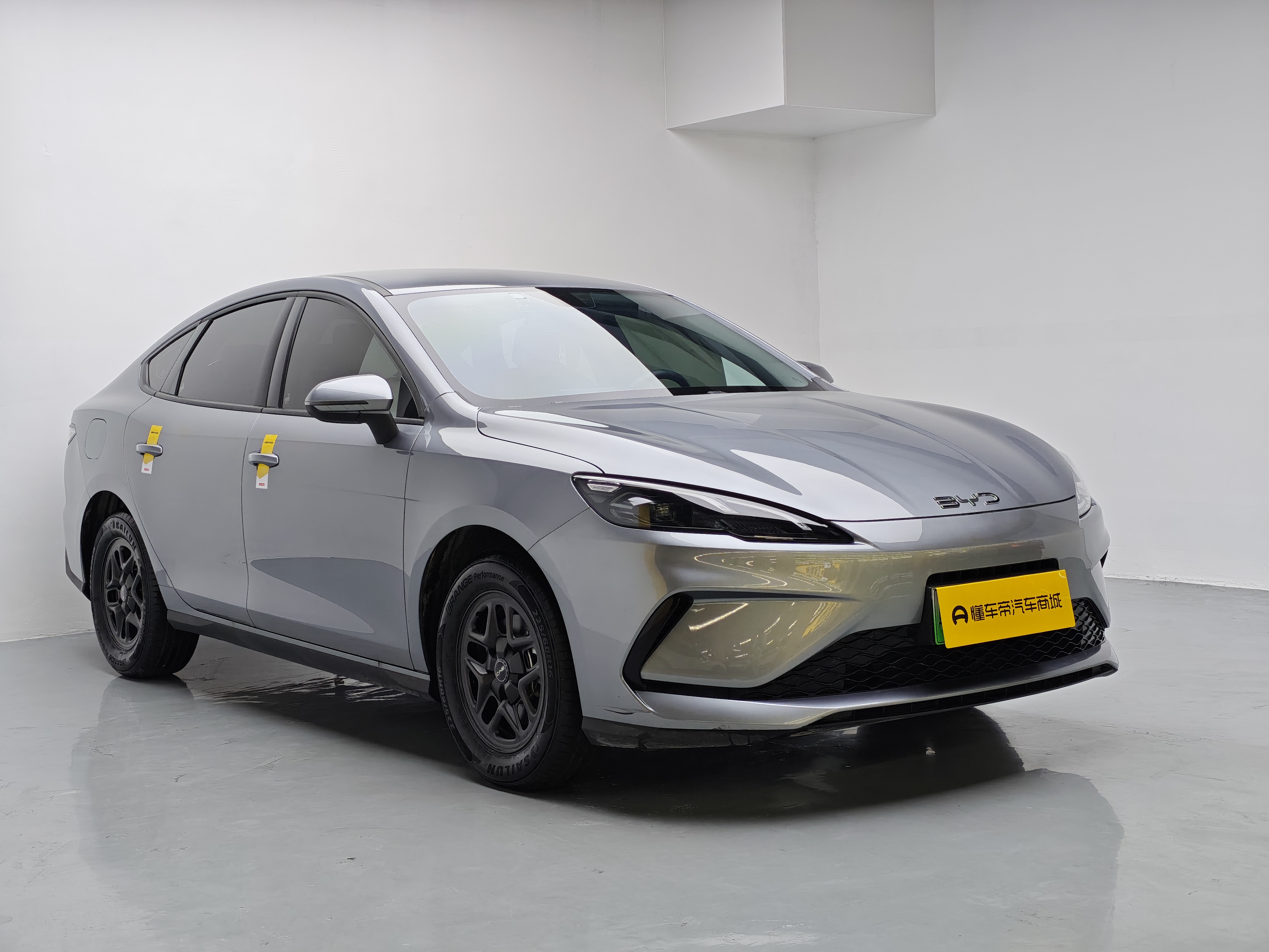 BYD Seal 05 DM-i 2025 car image #3