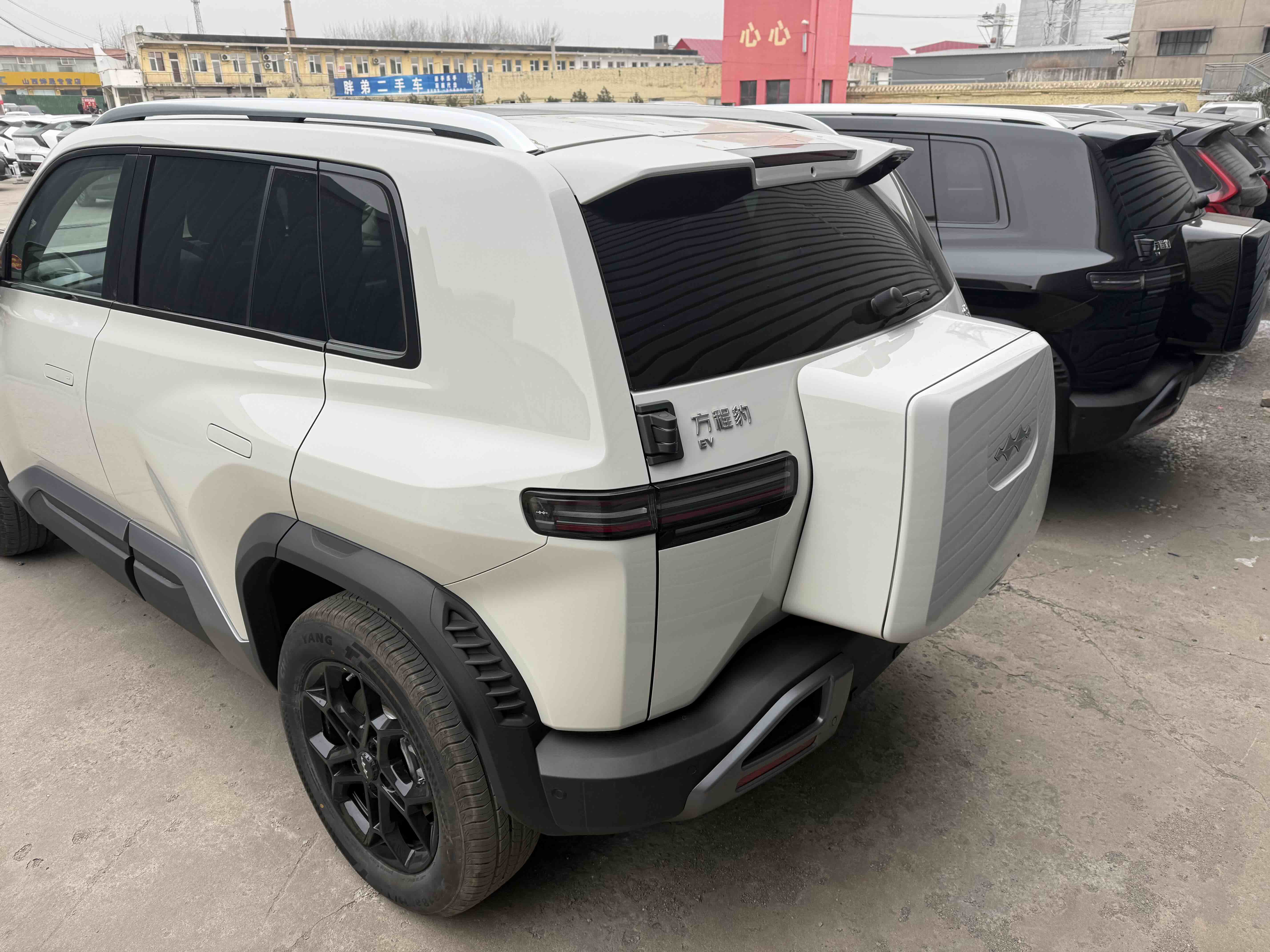 FangChengBao Tiger 3 2026 car image #3