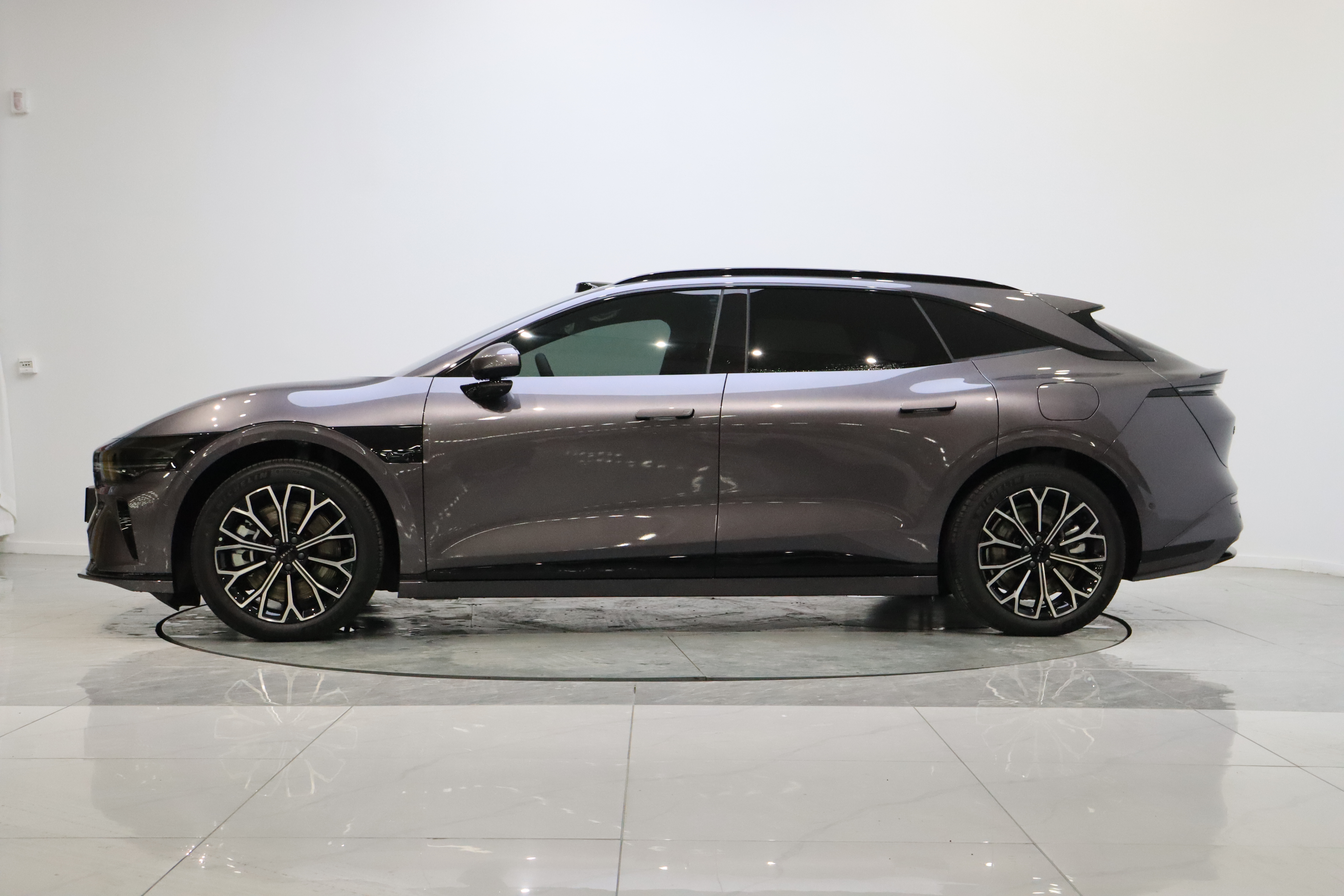 极氪 极氪007GT 2026 汽车图片 #3