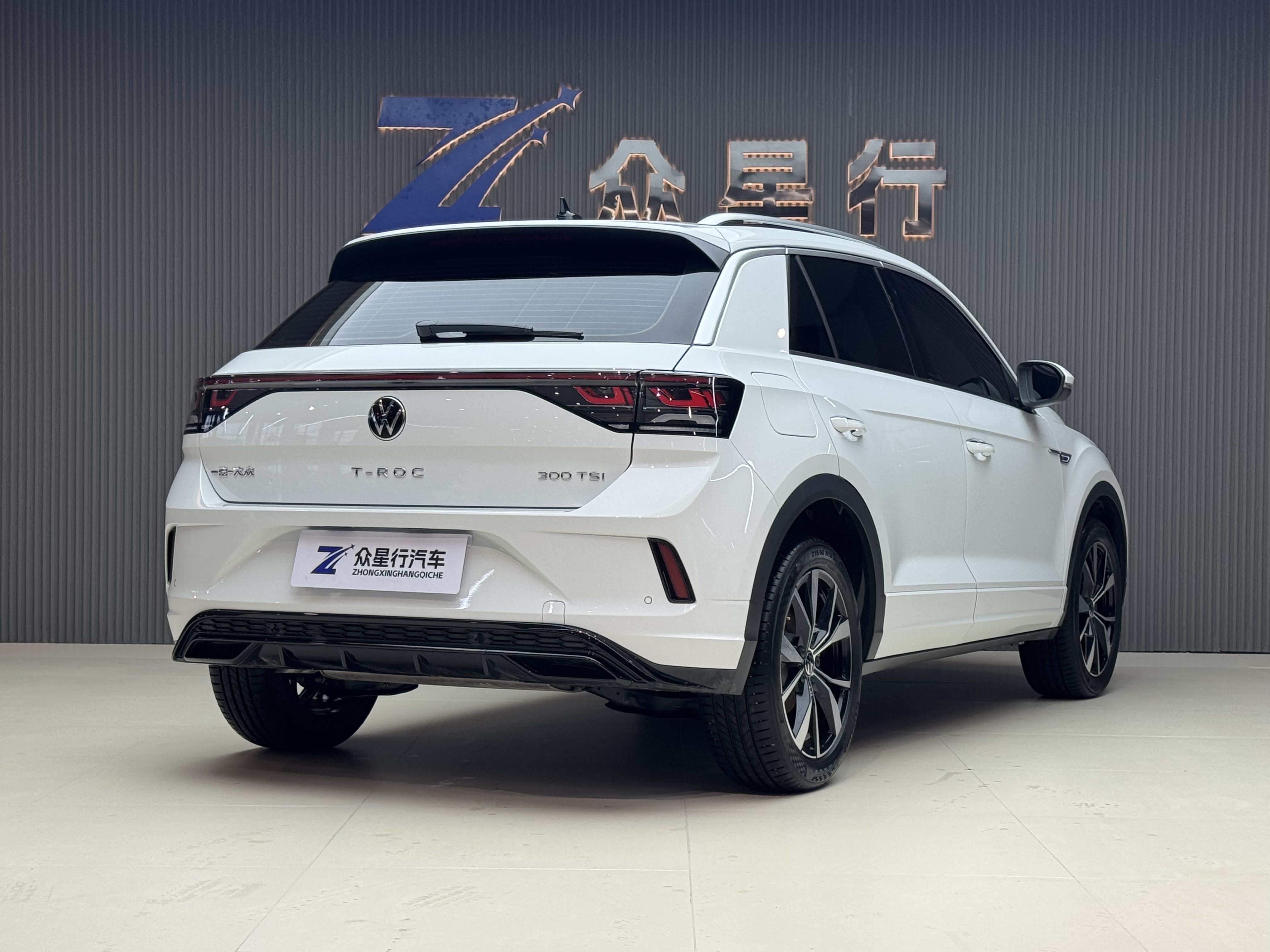 T-Roc 2025 car image #3