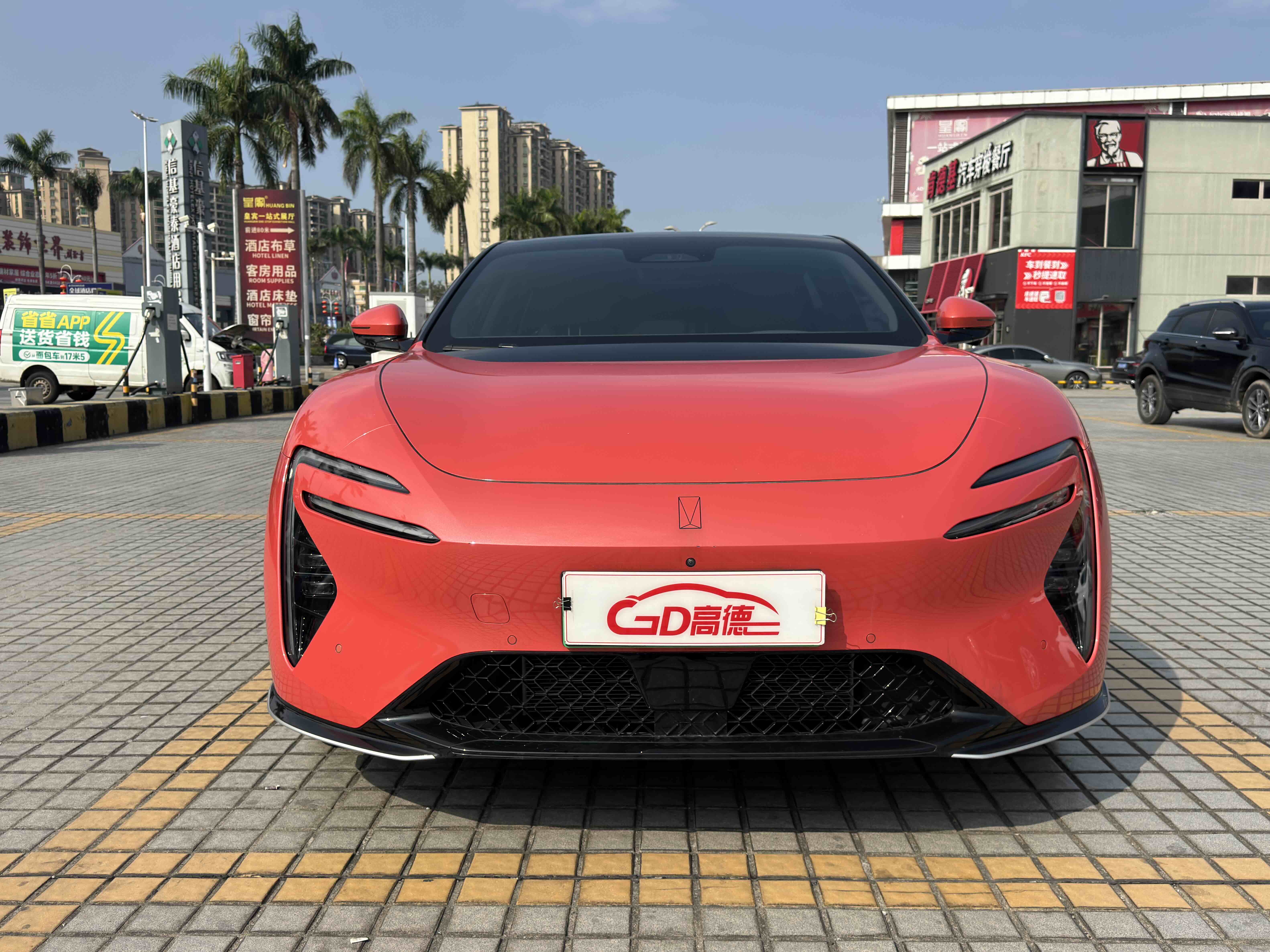 Avatr 06 2025 car image #3