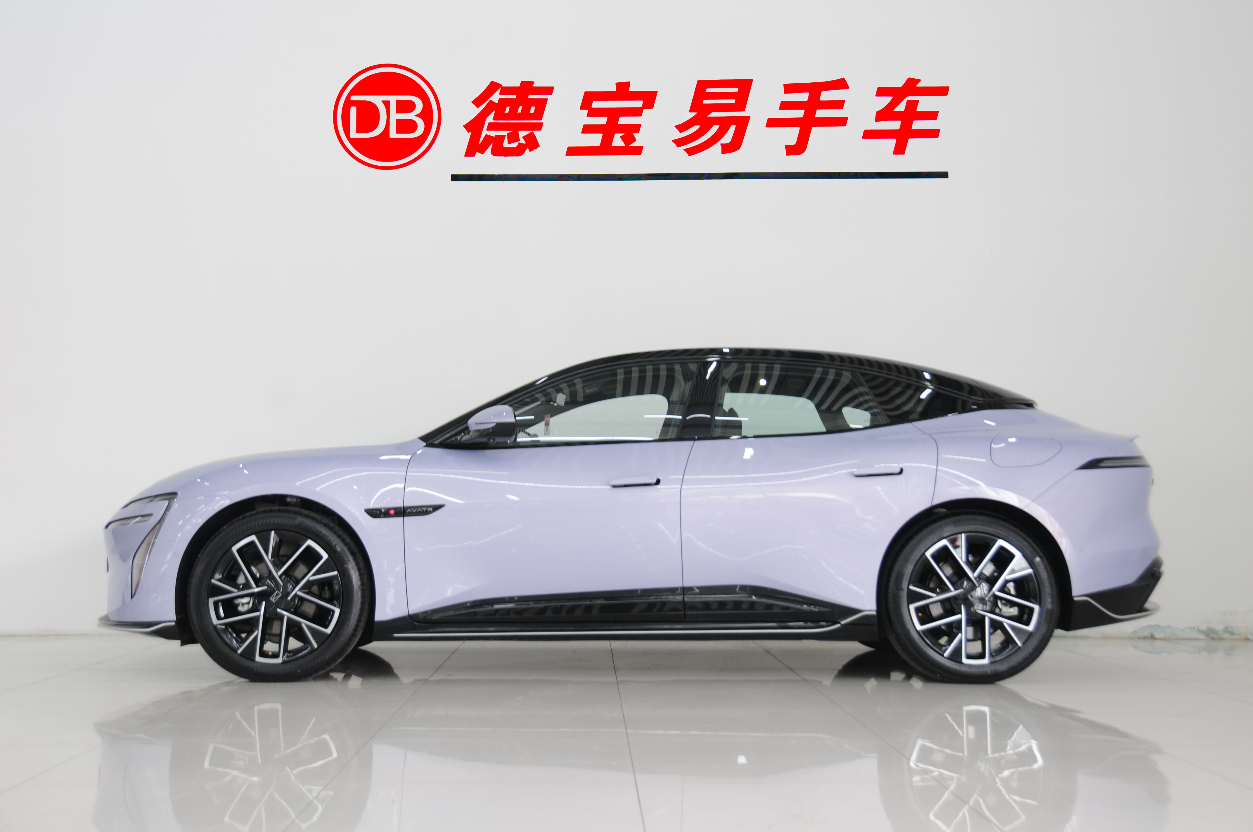 Avatr 06 2025 car image #3