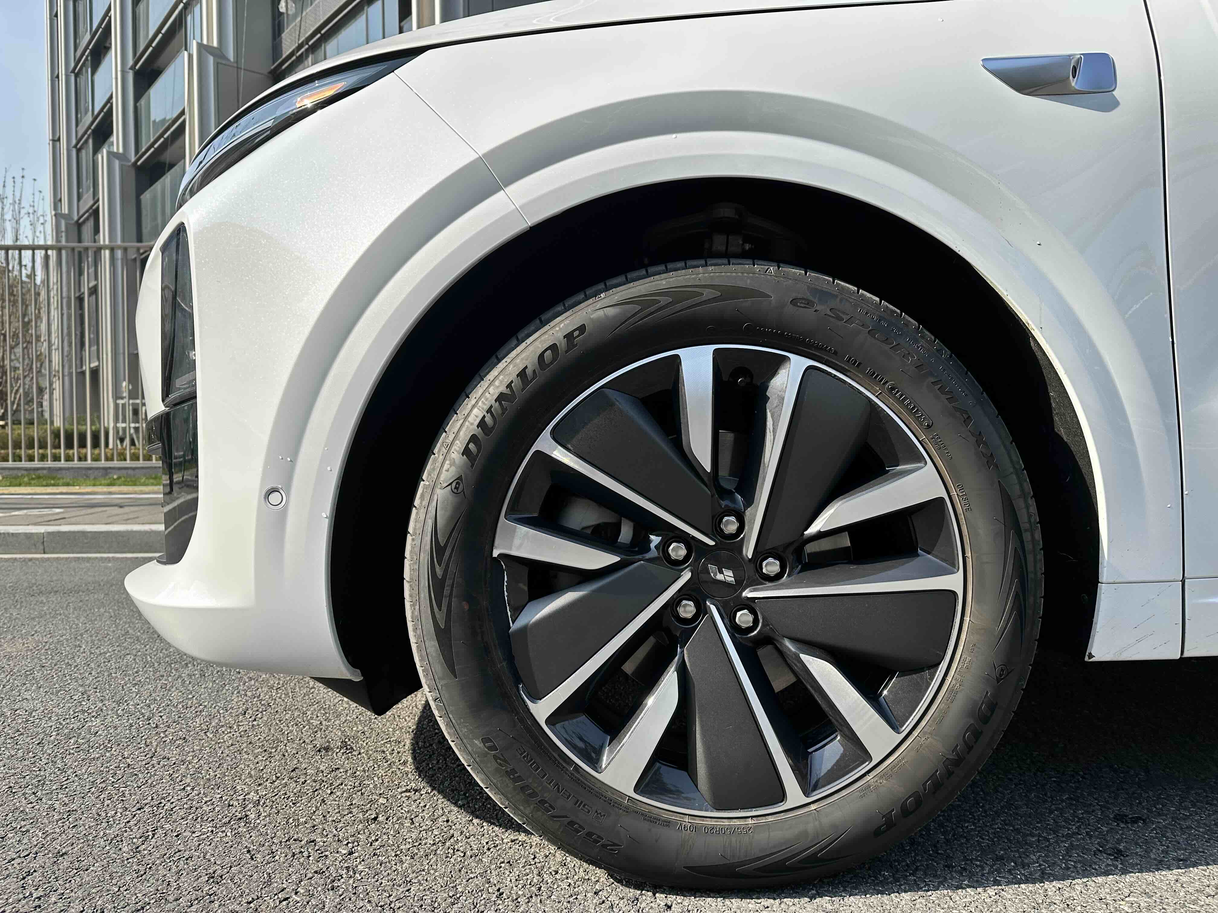 Li L6 2025 image de voiture #3