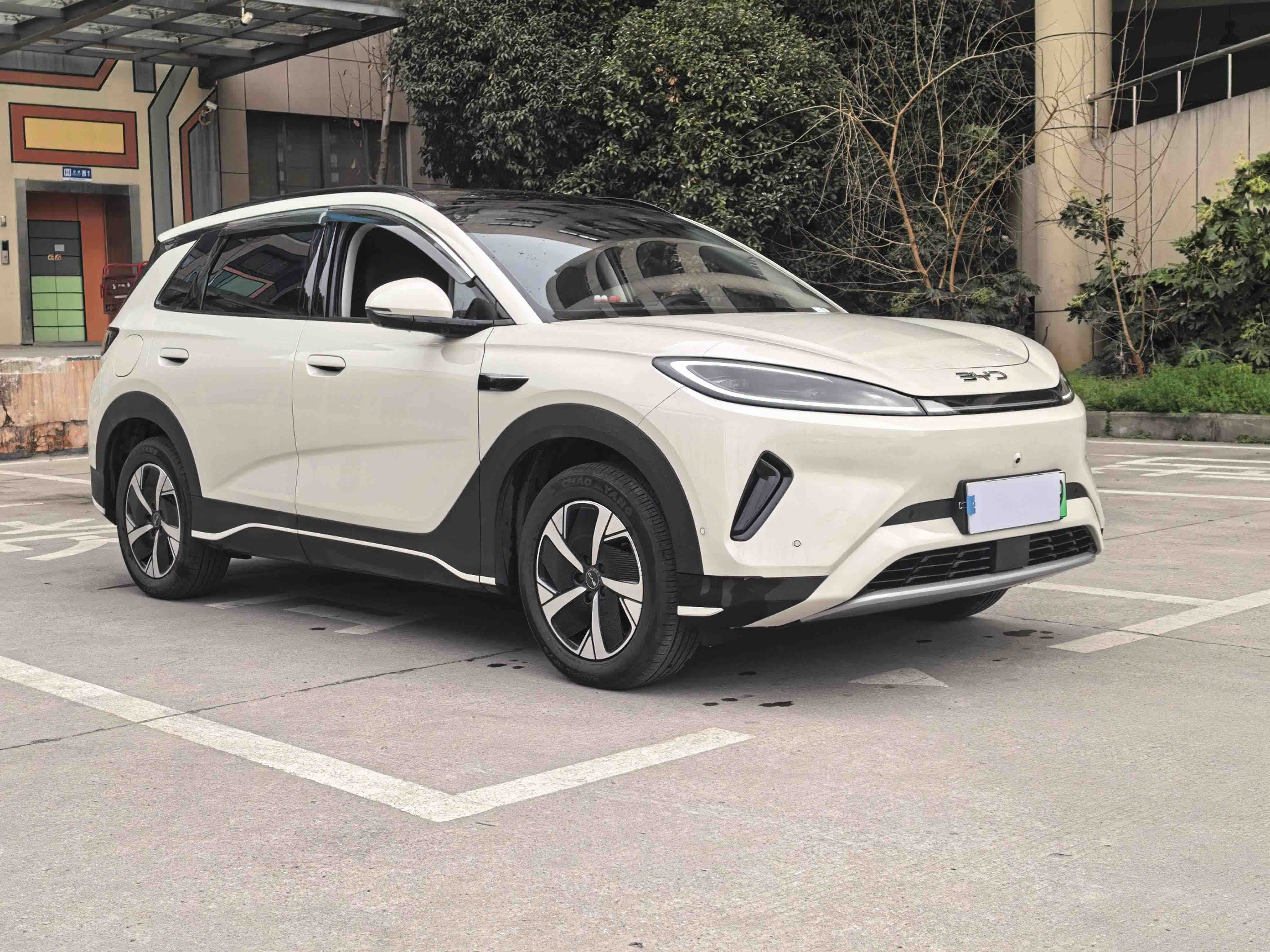 BYD Sea Lion 05 EV 2025 car image #3