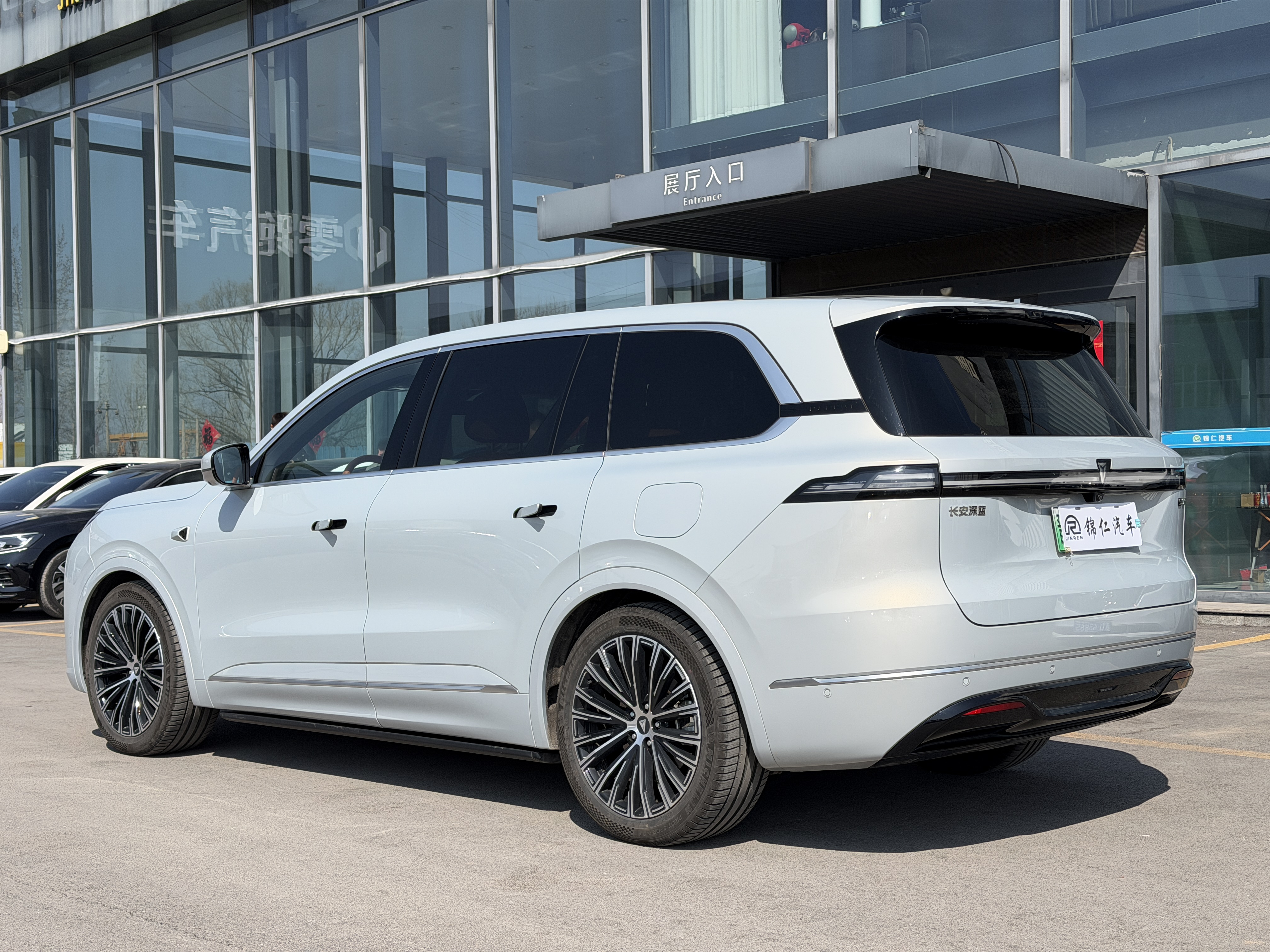 Deepal S09 2025 immagine di auto #3