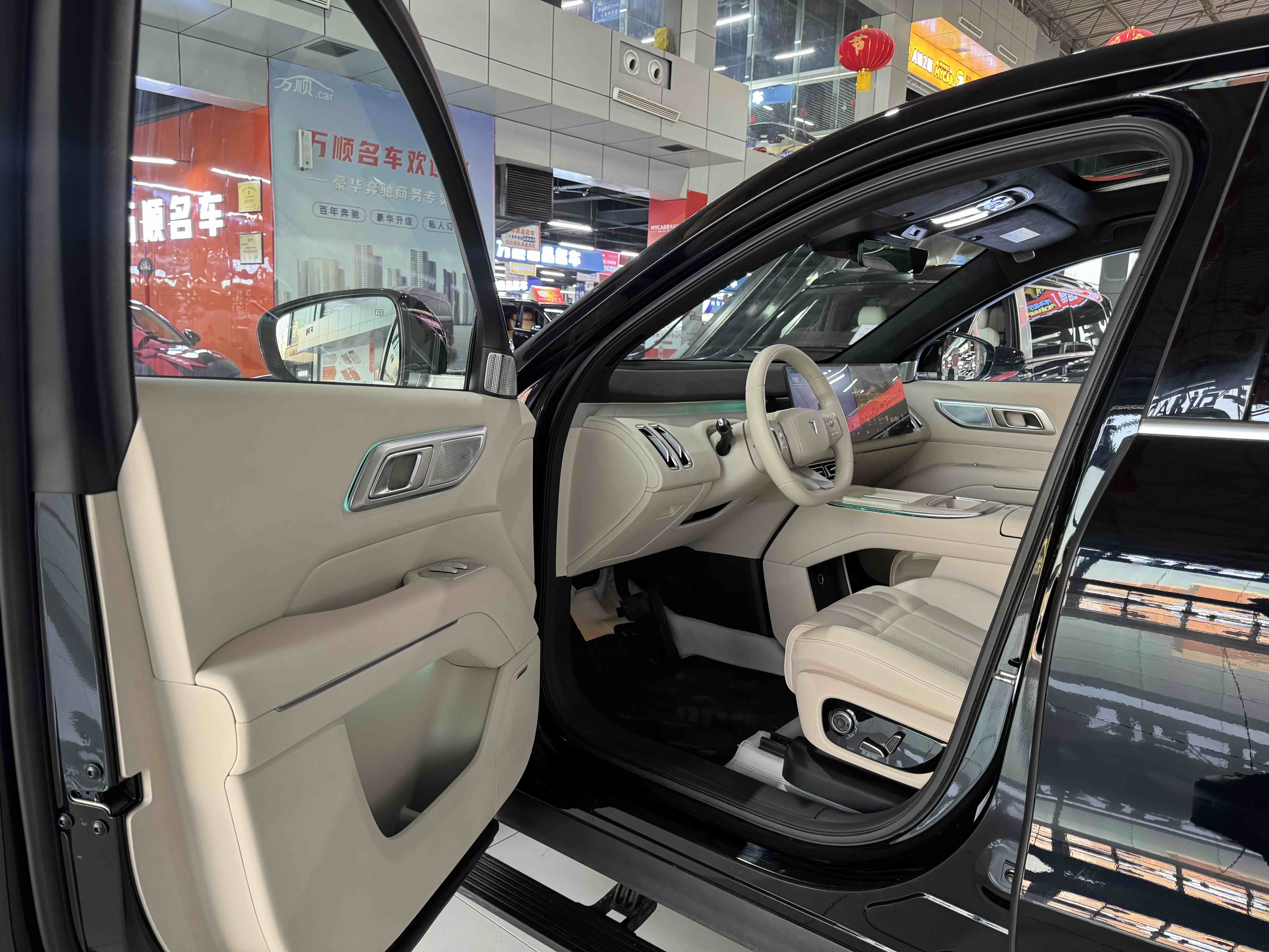 Deepal S09 2025 car image #3