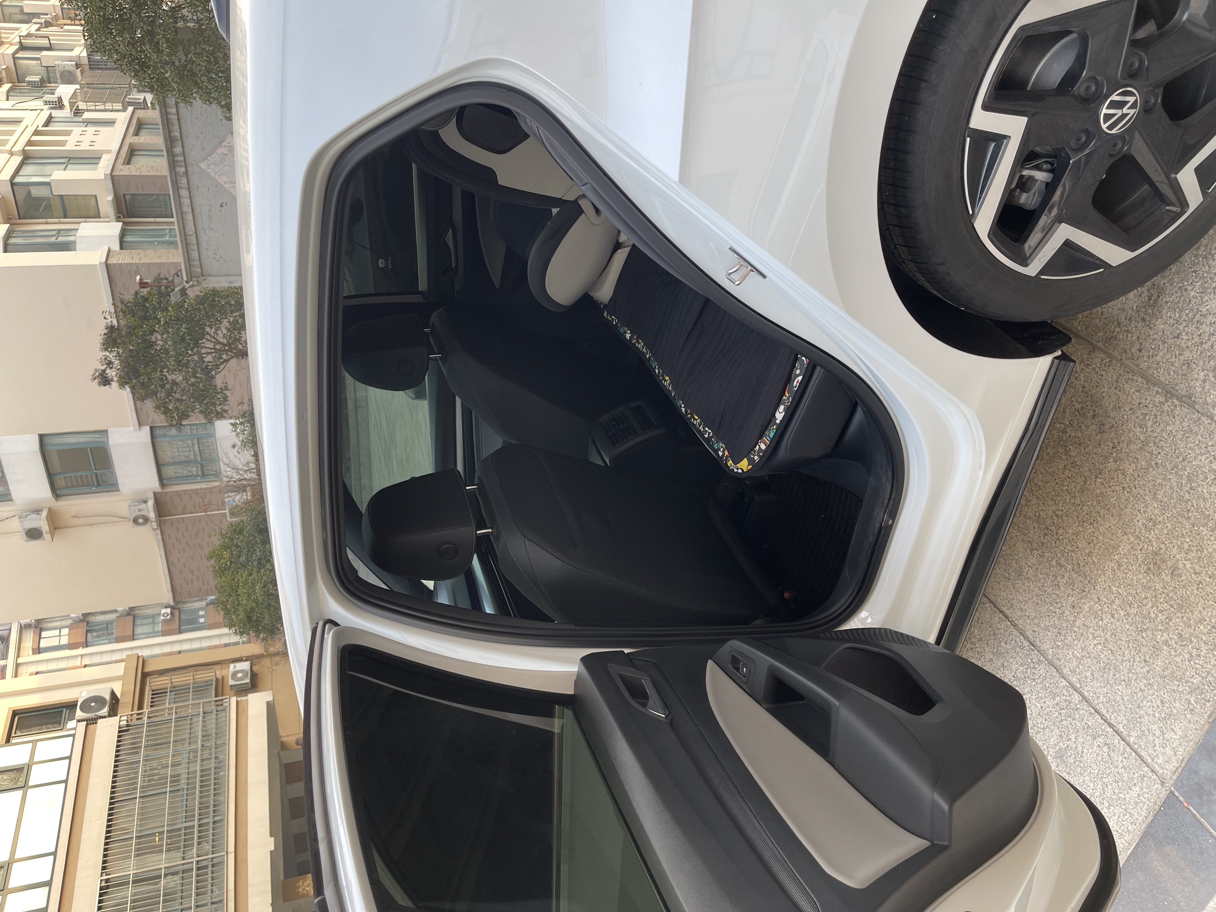 Volkswagen Golf 2025 car image #3