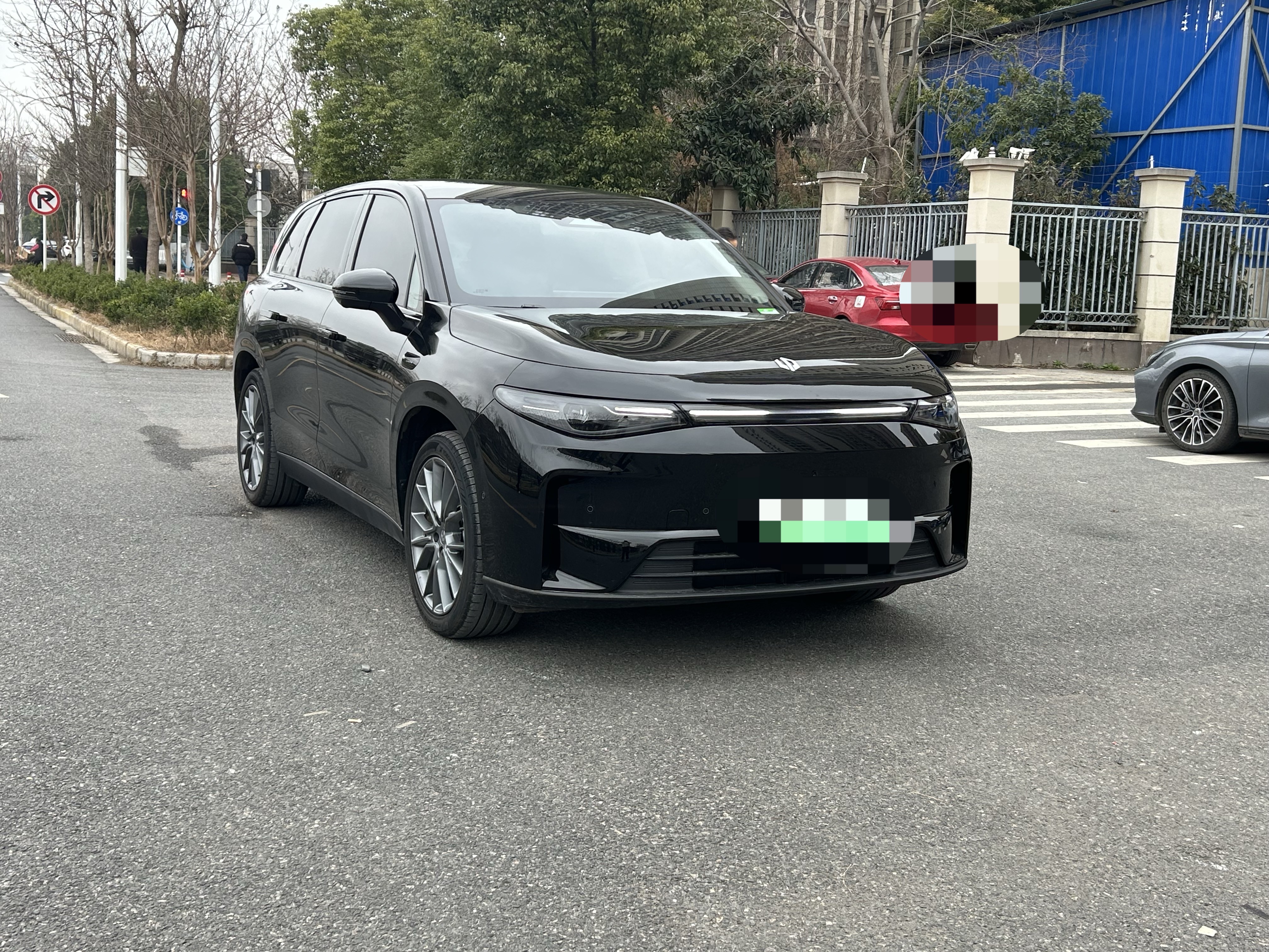 零跑汽车 零跑C10 2025 汽车图片 #3