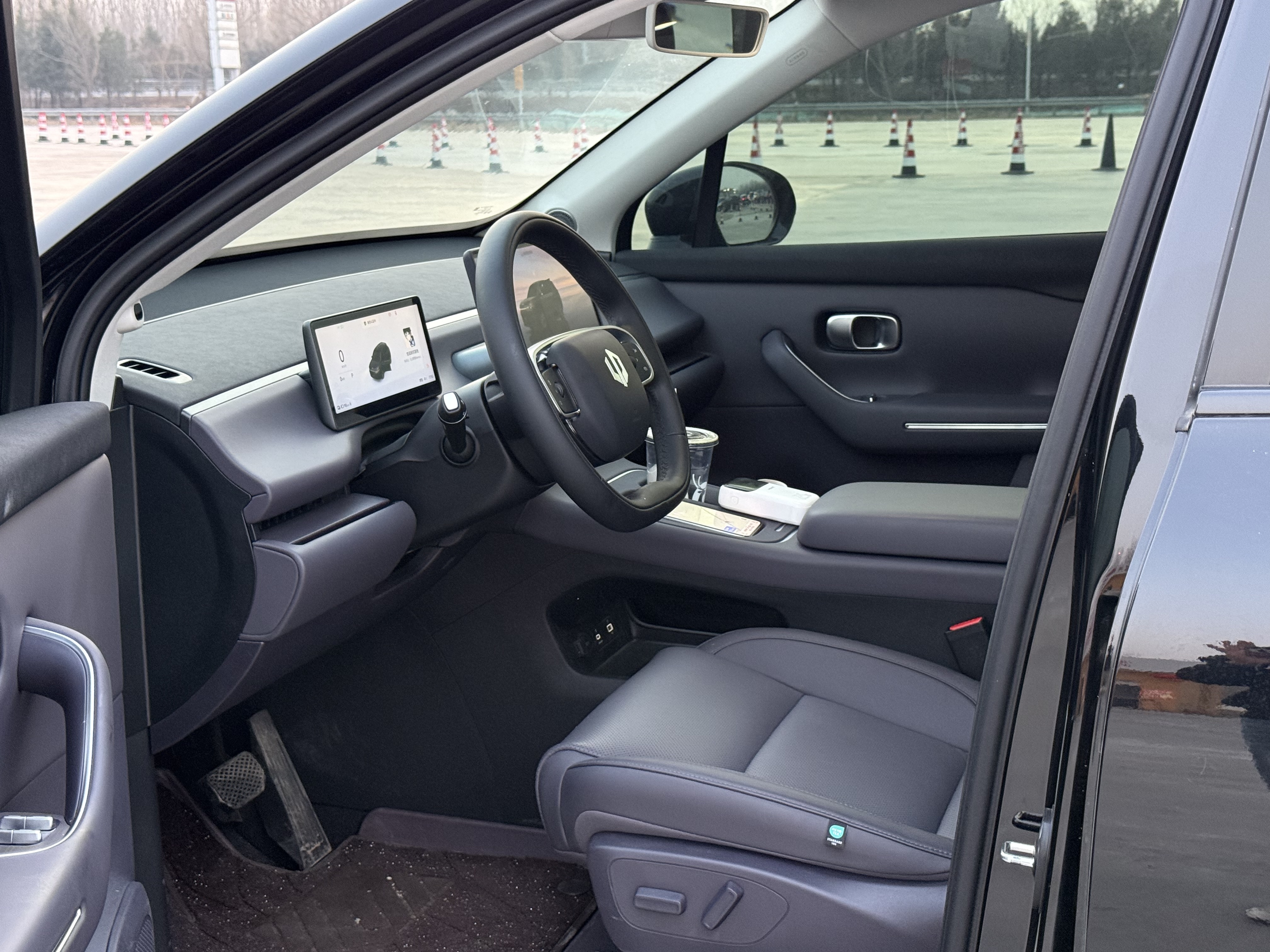 零跑汽车 零跑C10 2026 汽车图片 #3