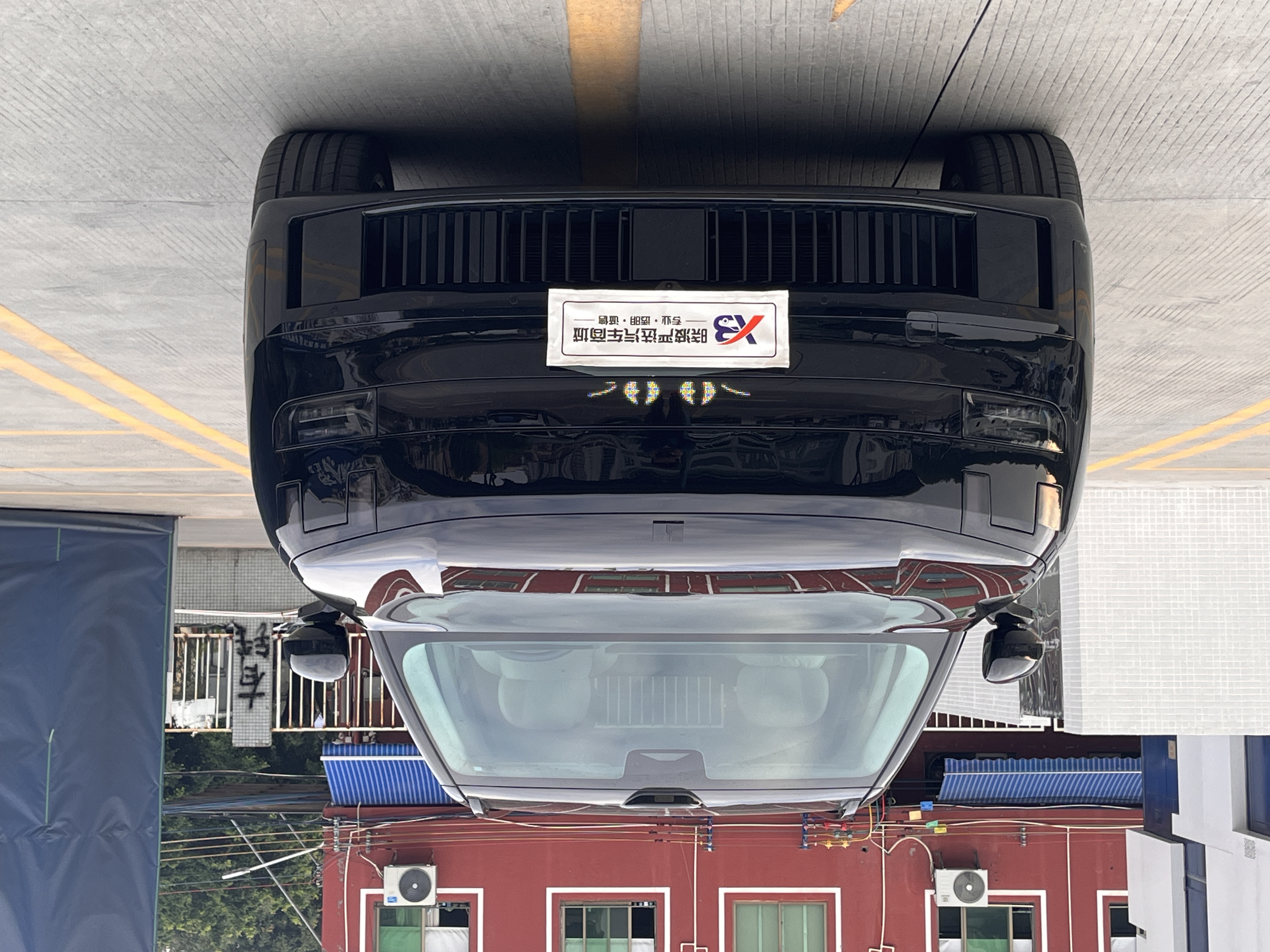 Lynk & Co 900 2025 car image #3