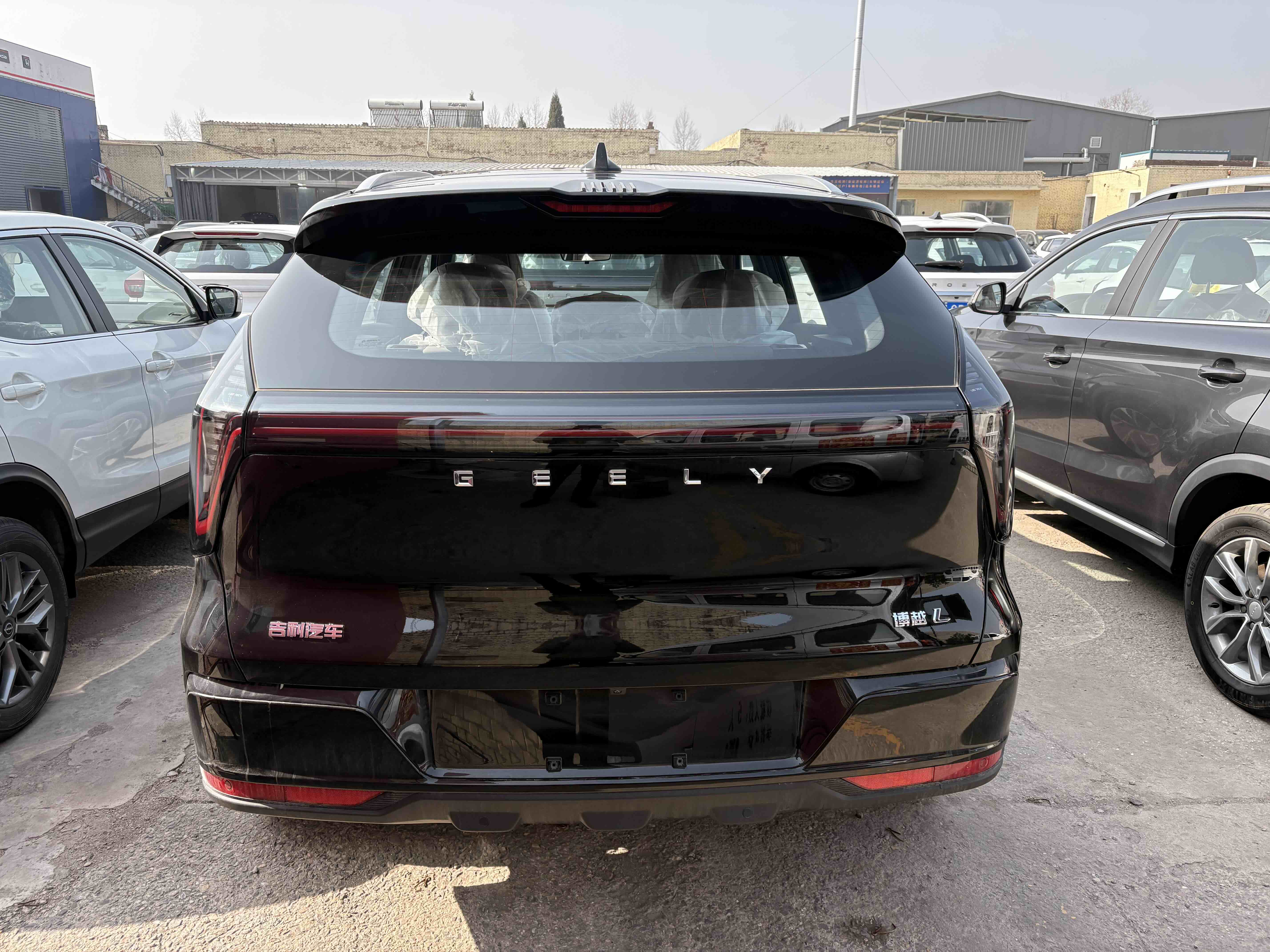GEELY Boyue L 2026 car image #3