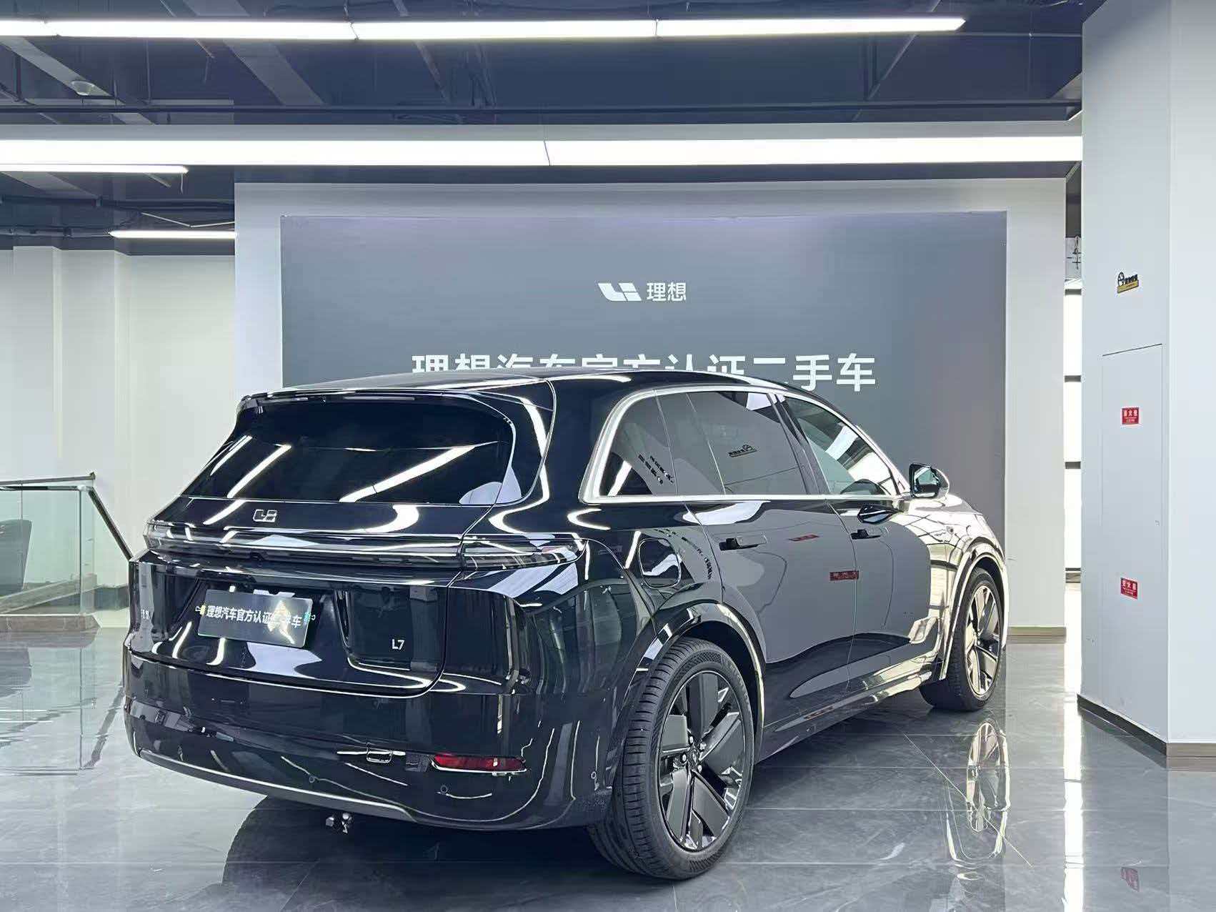 Li L7 2025 car image #3