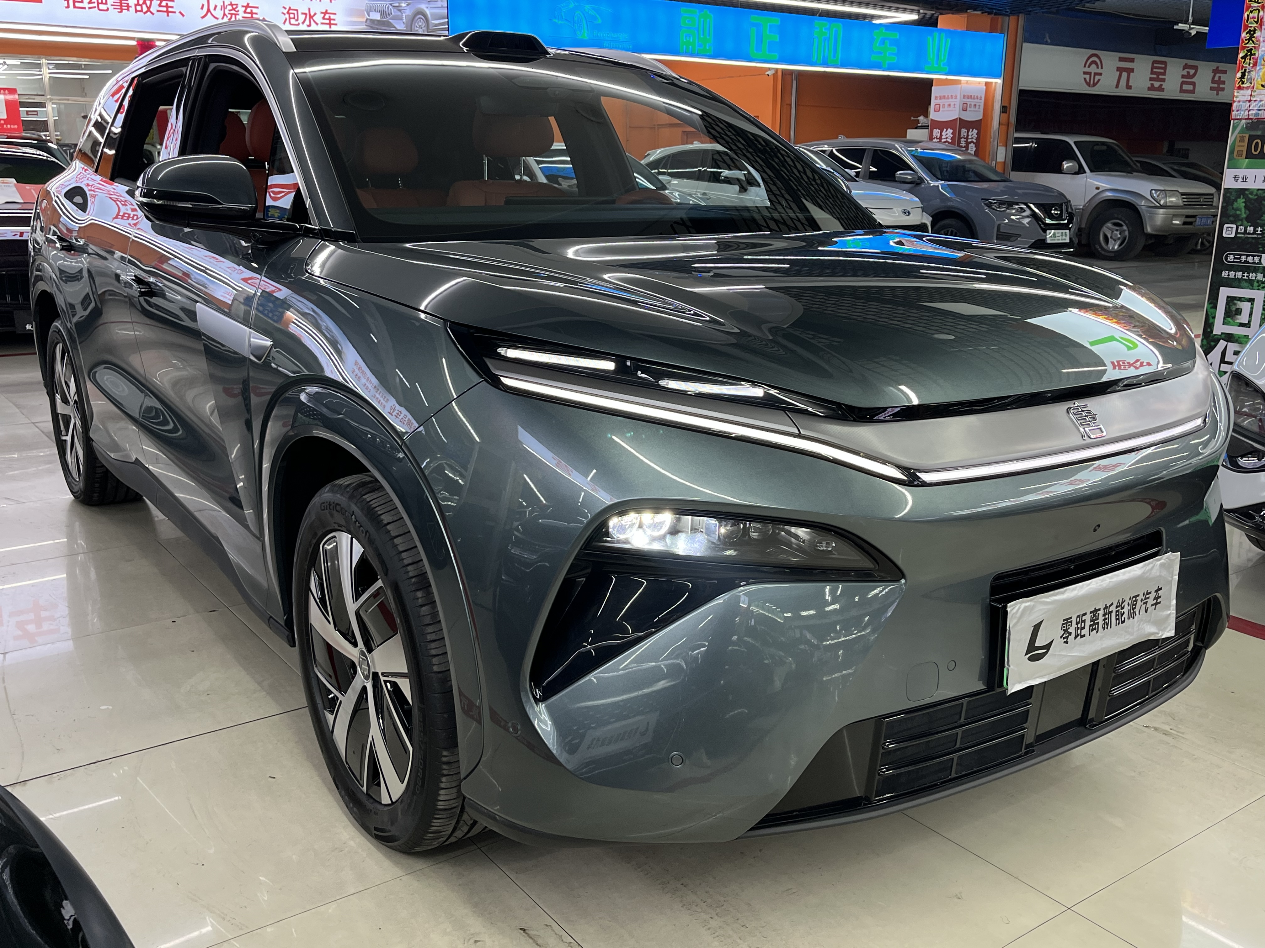 BYD Tang L 2025 immagine di auto #3