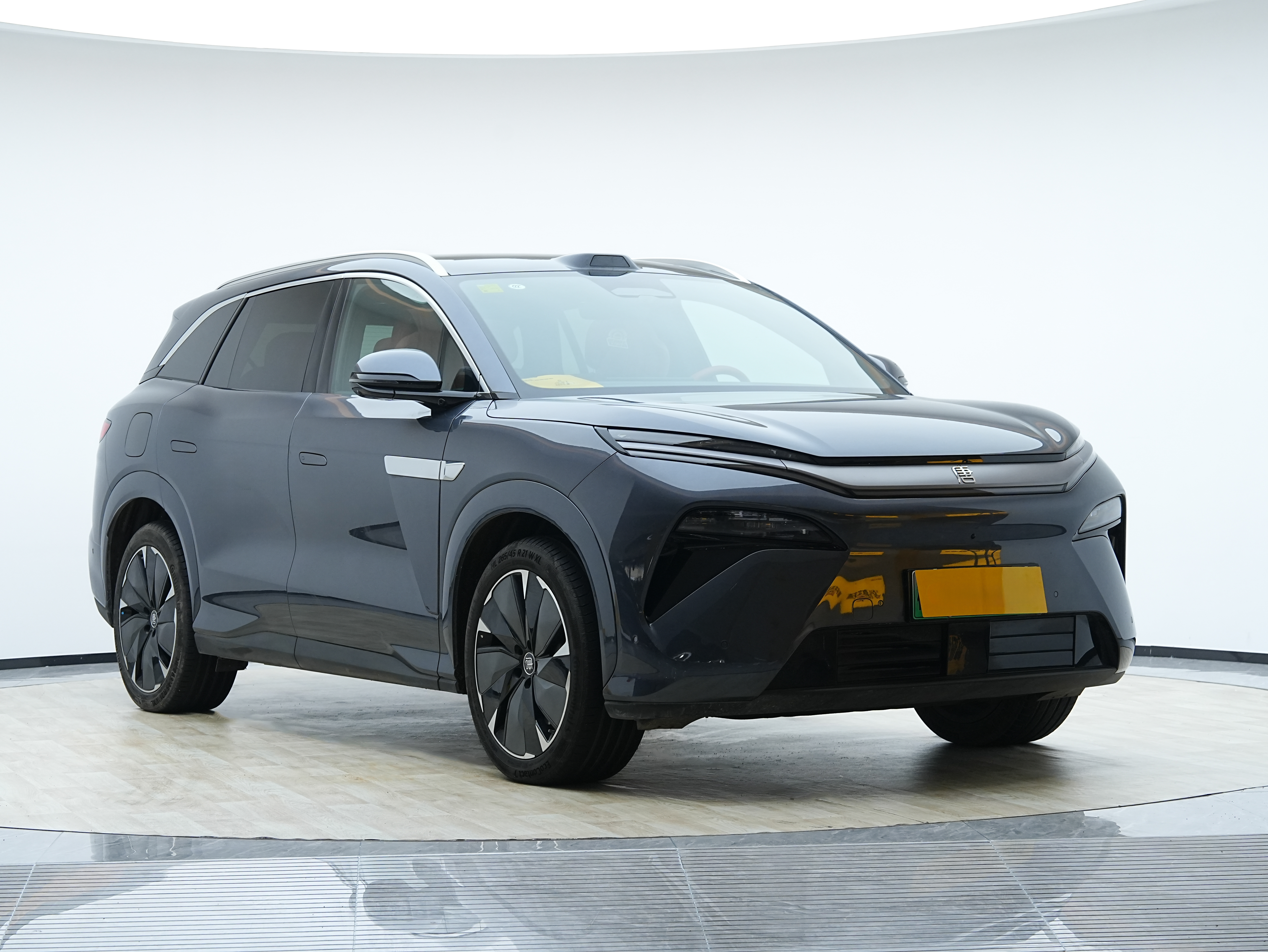 BYD Tang L 2025 car image #3