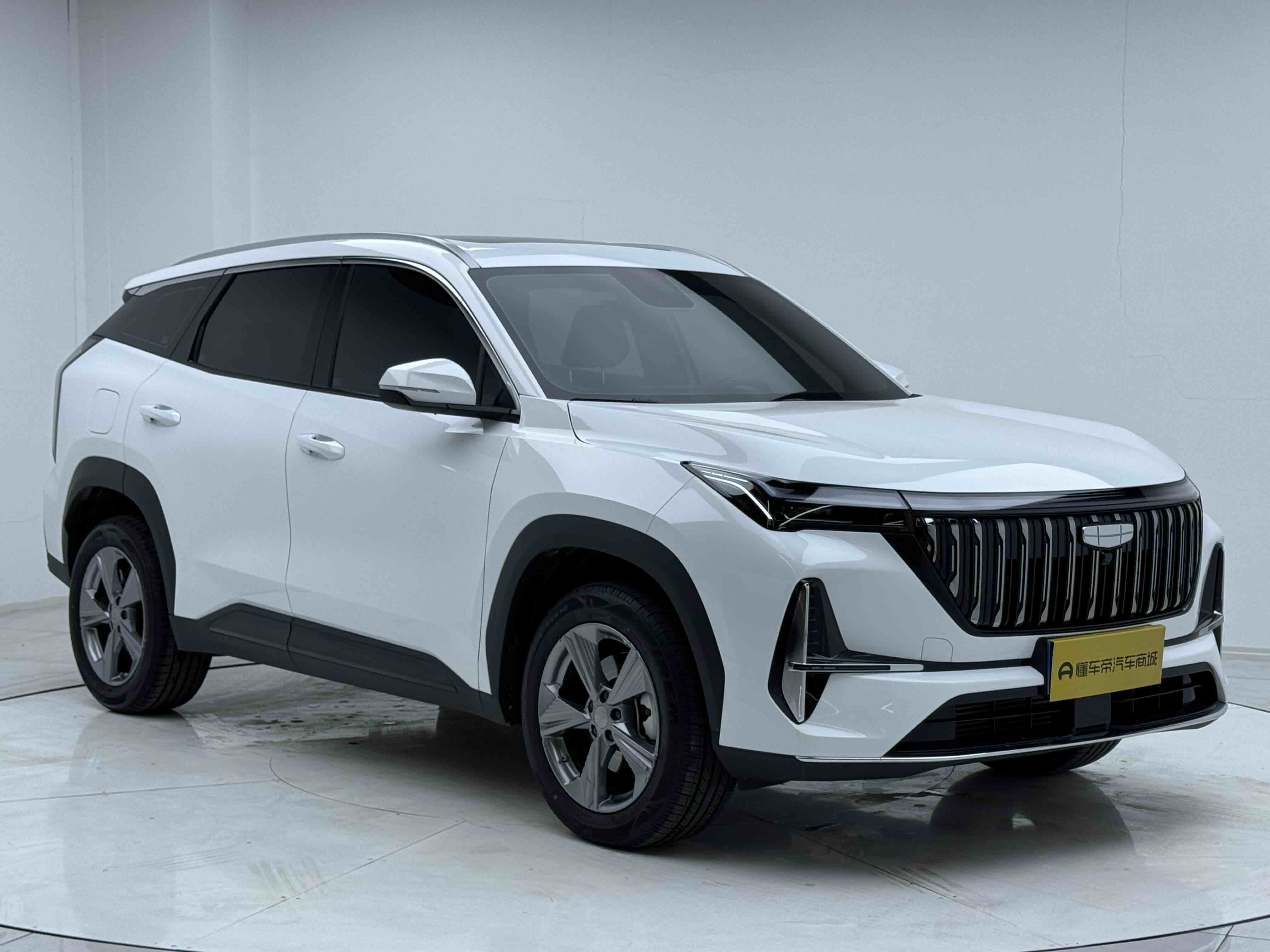GEELY Boyue L 2025 car image #3