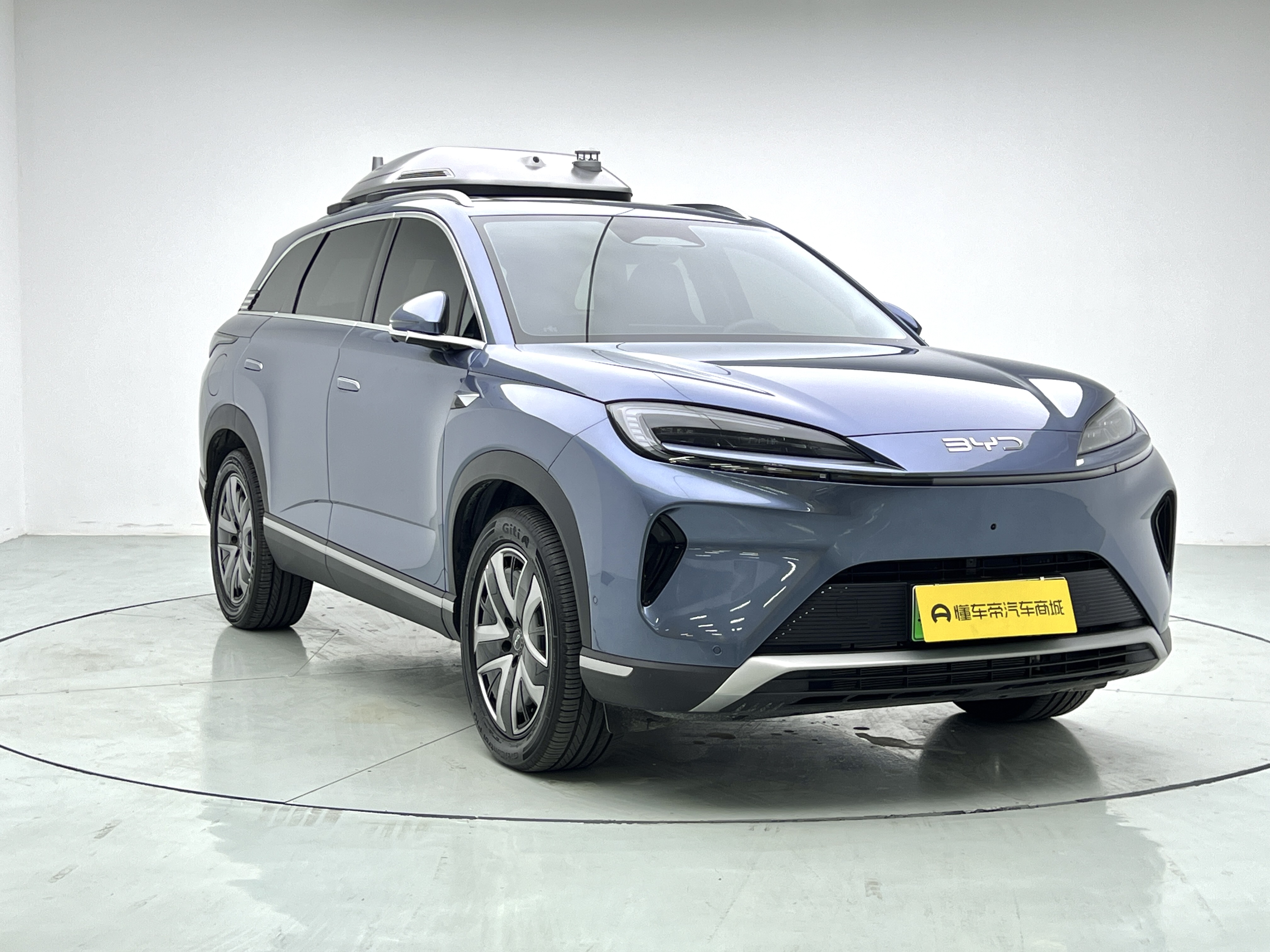 BYD Sea Lion 07 DM-i 2025 car image #3