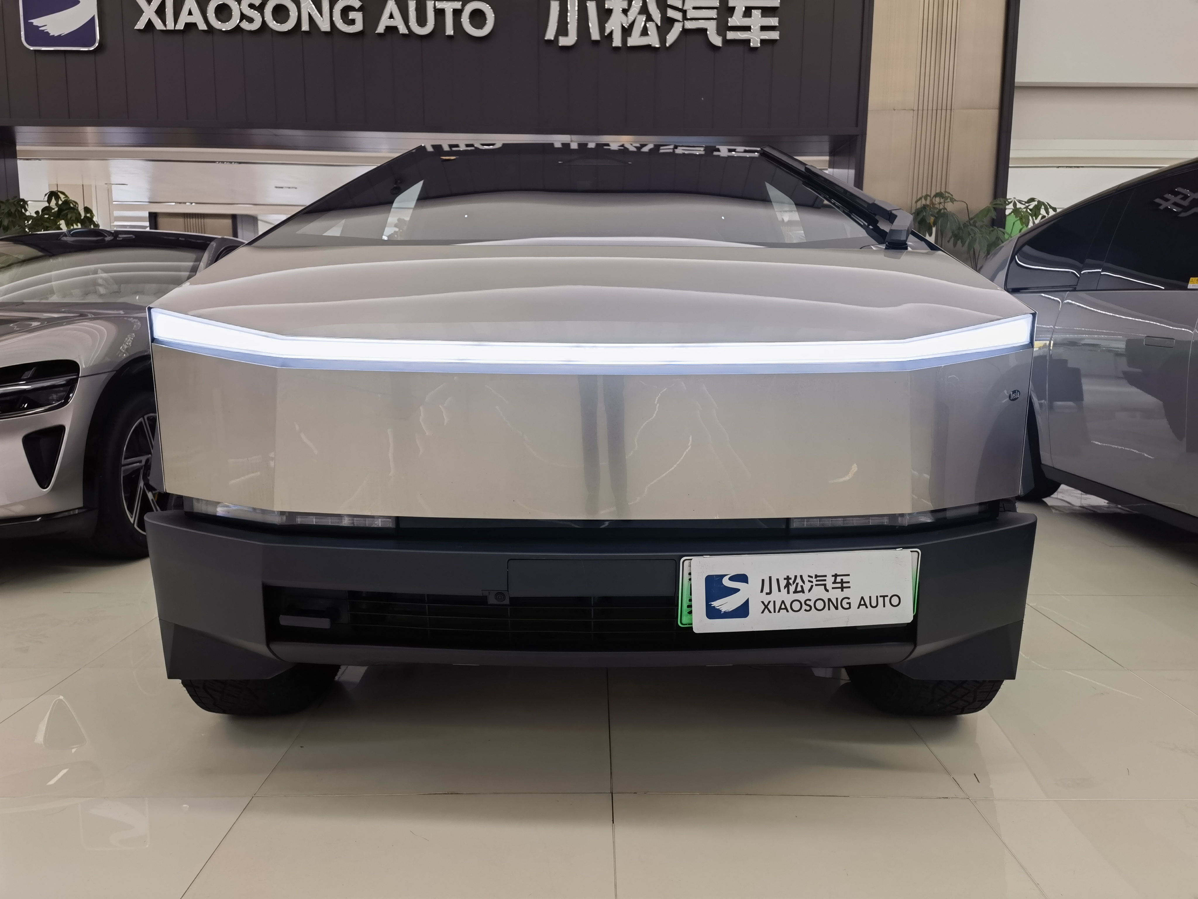 特斯拉 赛博越野旅行车 2025 汽车图片 #3