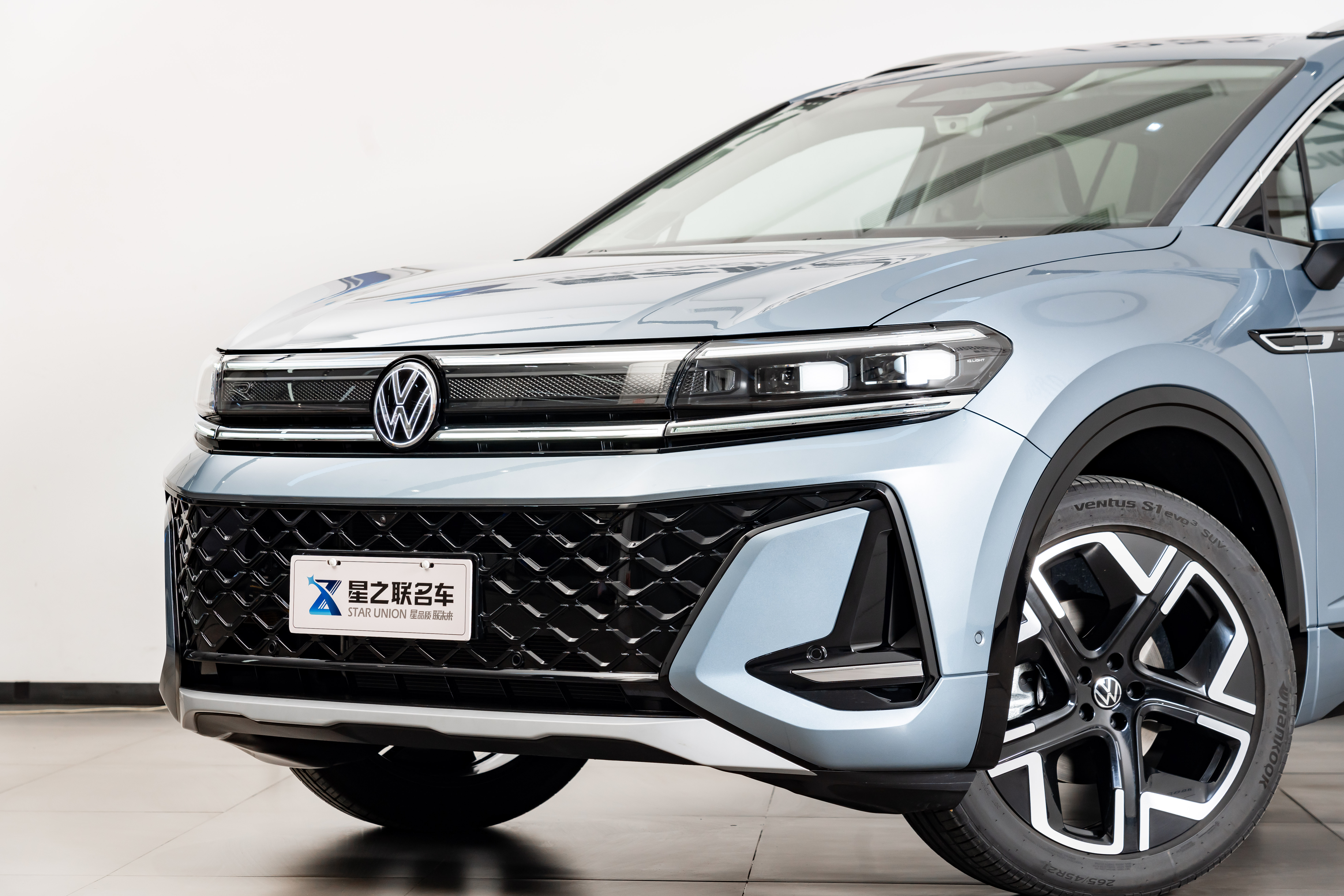 Volkswagen Talagon 2025 #3 Volkswagen Talagon 2025 car image #3