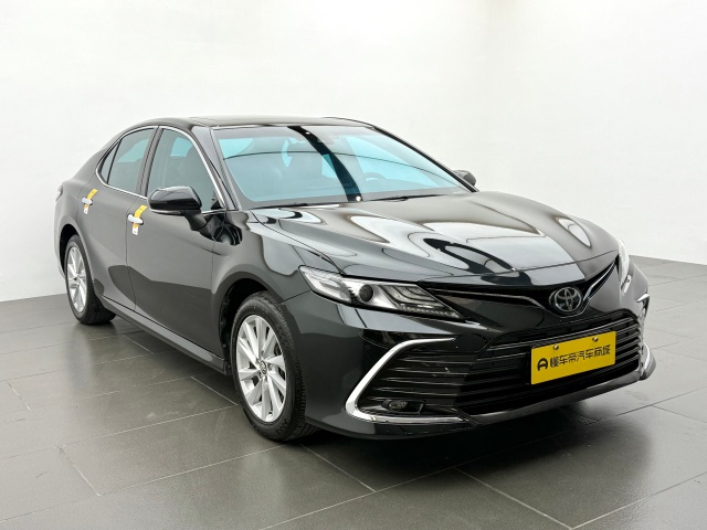 Toyota Camry 2022 car image #3