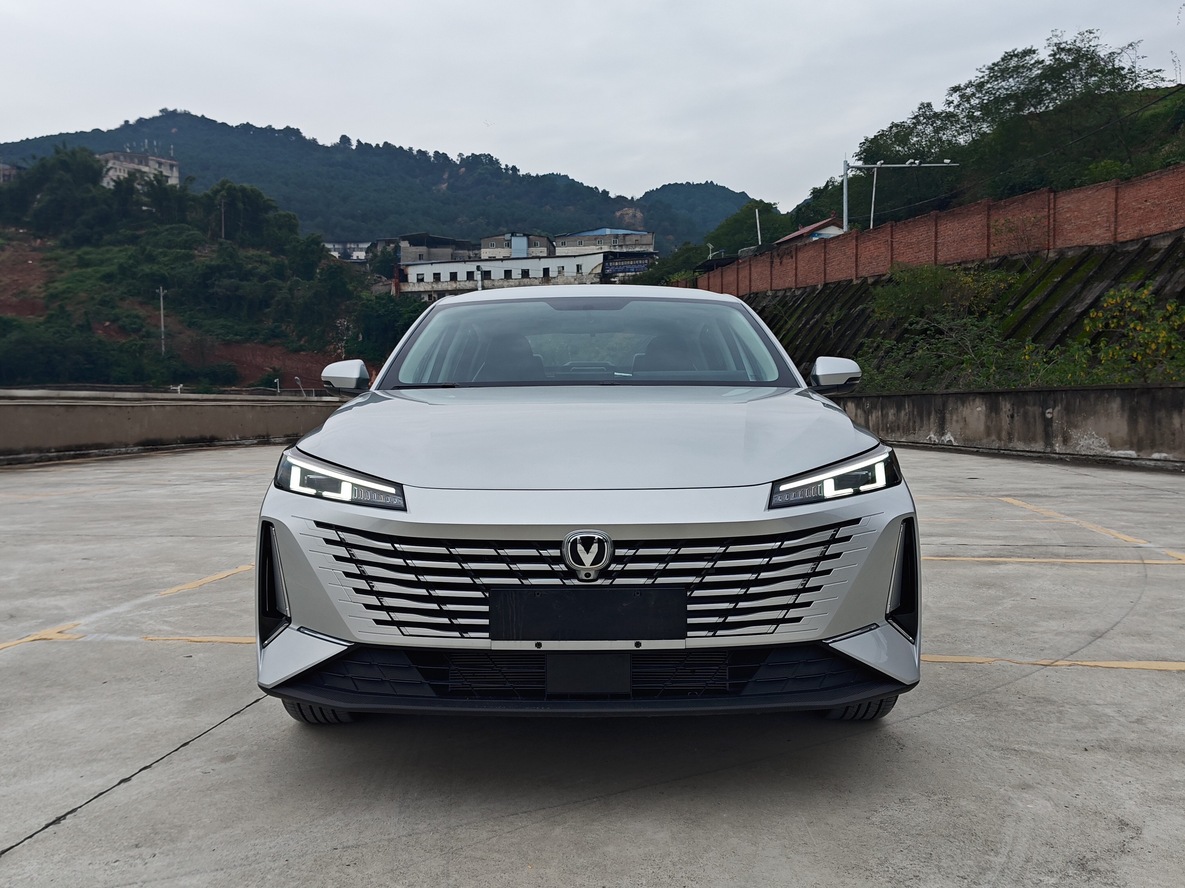 Changan EadoPHEV 2025 #3 Changan EadoPHEV 2025 изображение автомобиля #3