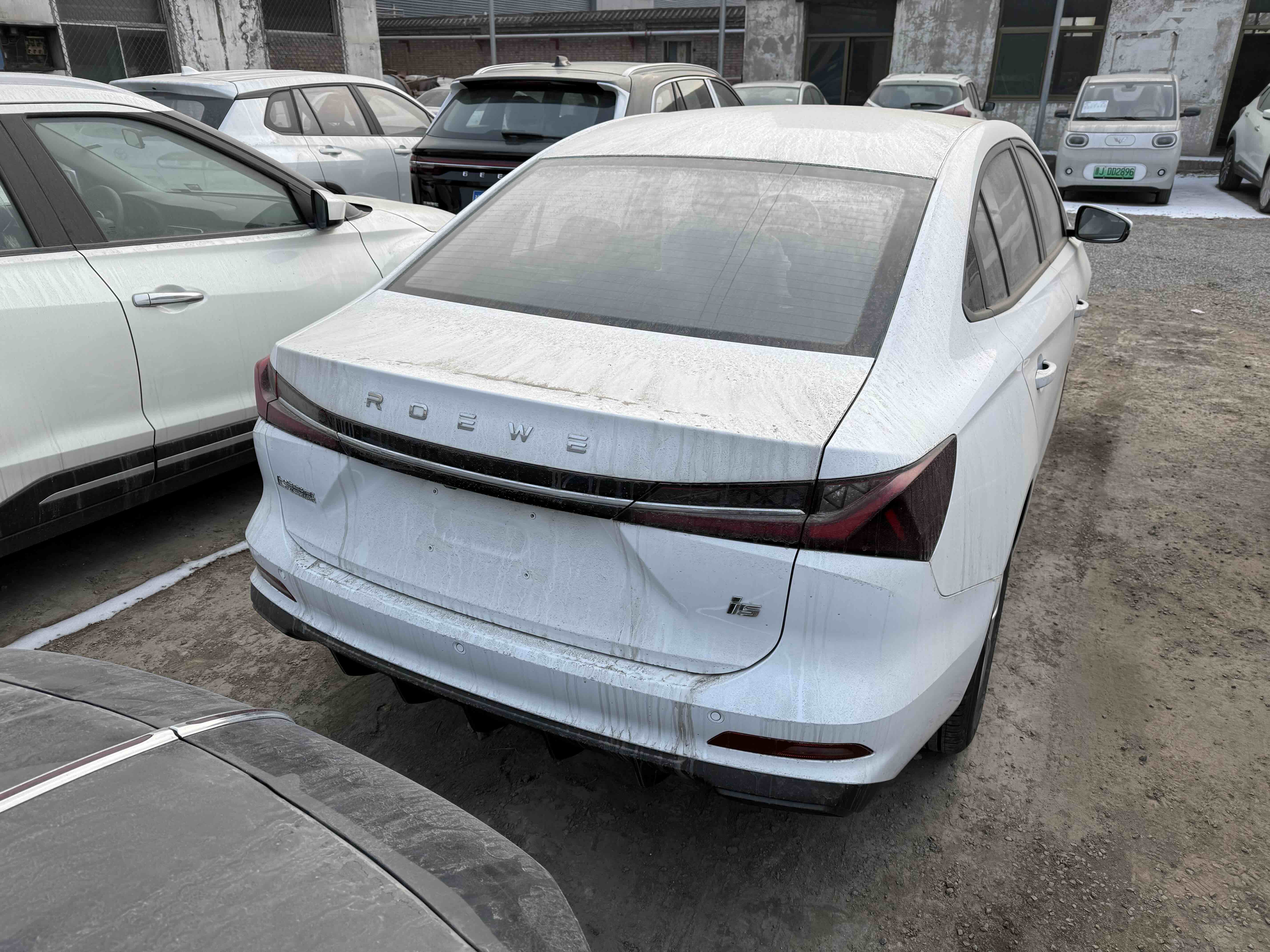 Roewe i5 2026 car image #3