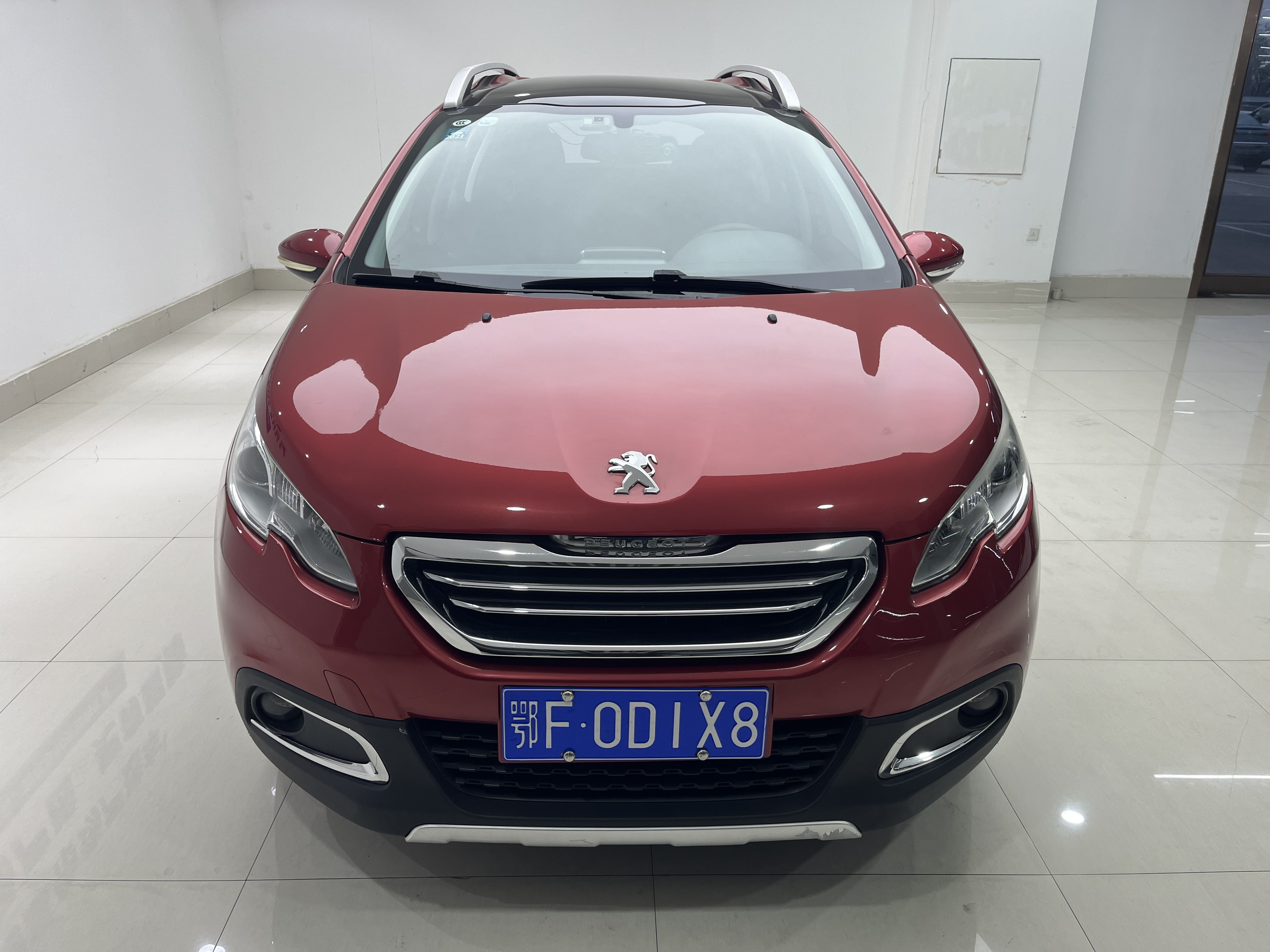 Peugeot 2008 2015 car image #3